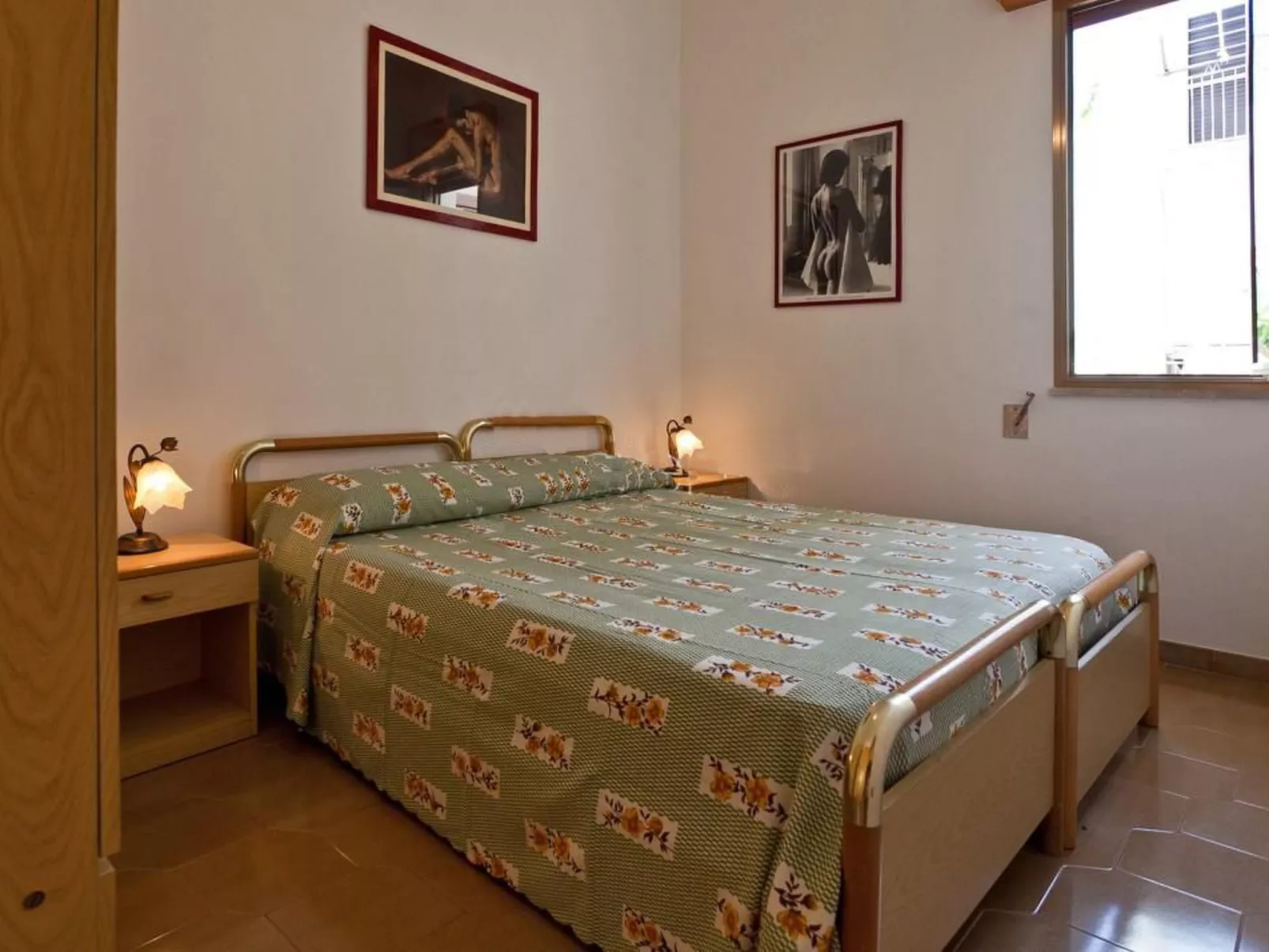 Helle Wohnung in Santa Maria al Bagno-Binnen