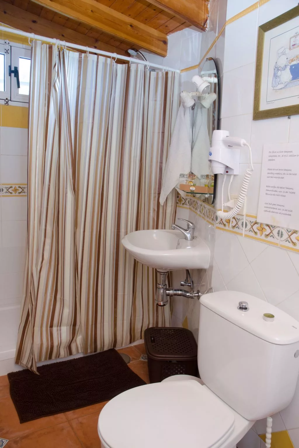 Ländliches Haus mit herrlichem Blick auf das Meer und das Tal.-Binnen