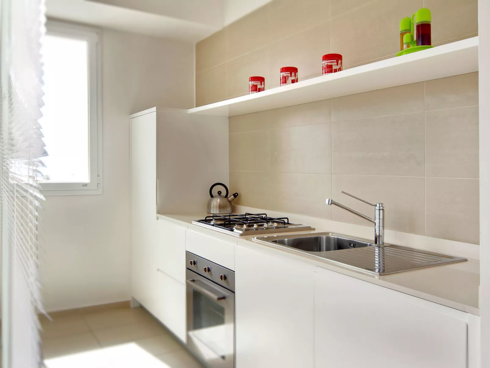 Appartamento vista mare con 2 camere da letto-Binnen