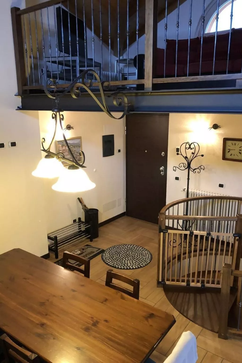 Rustikales Haus in ruhiger Lage mit  Seesicht-Binnen