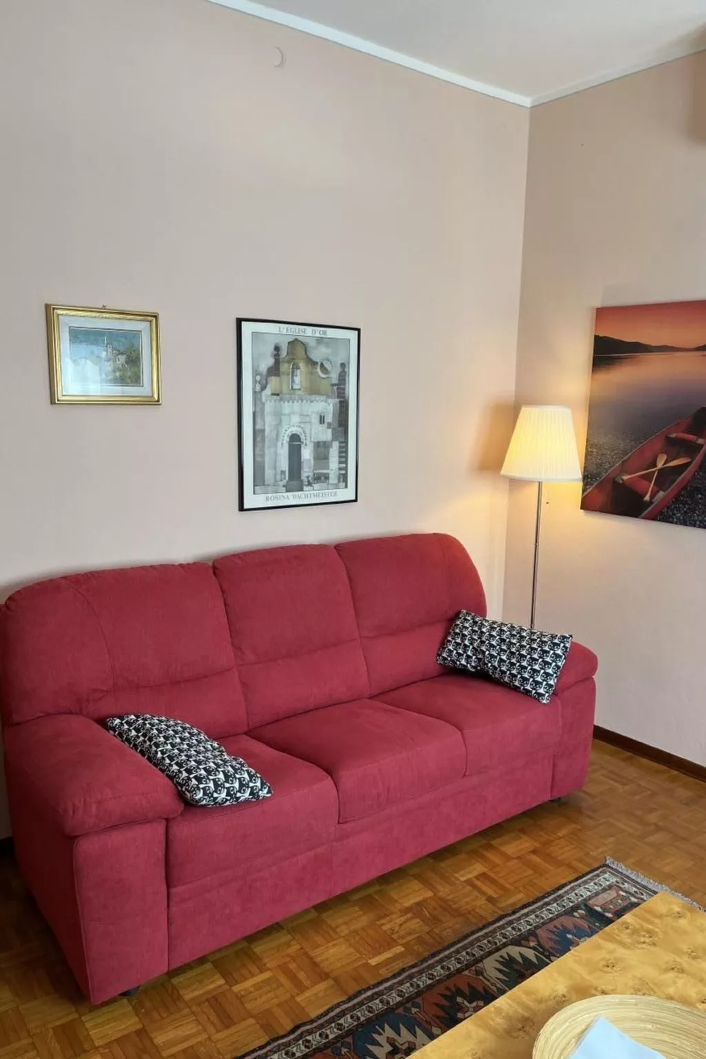 Wohnung Annetta mit Sicht auf See und Berge-Binnen