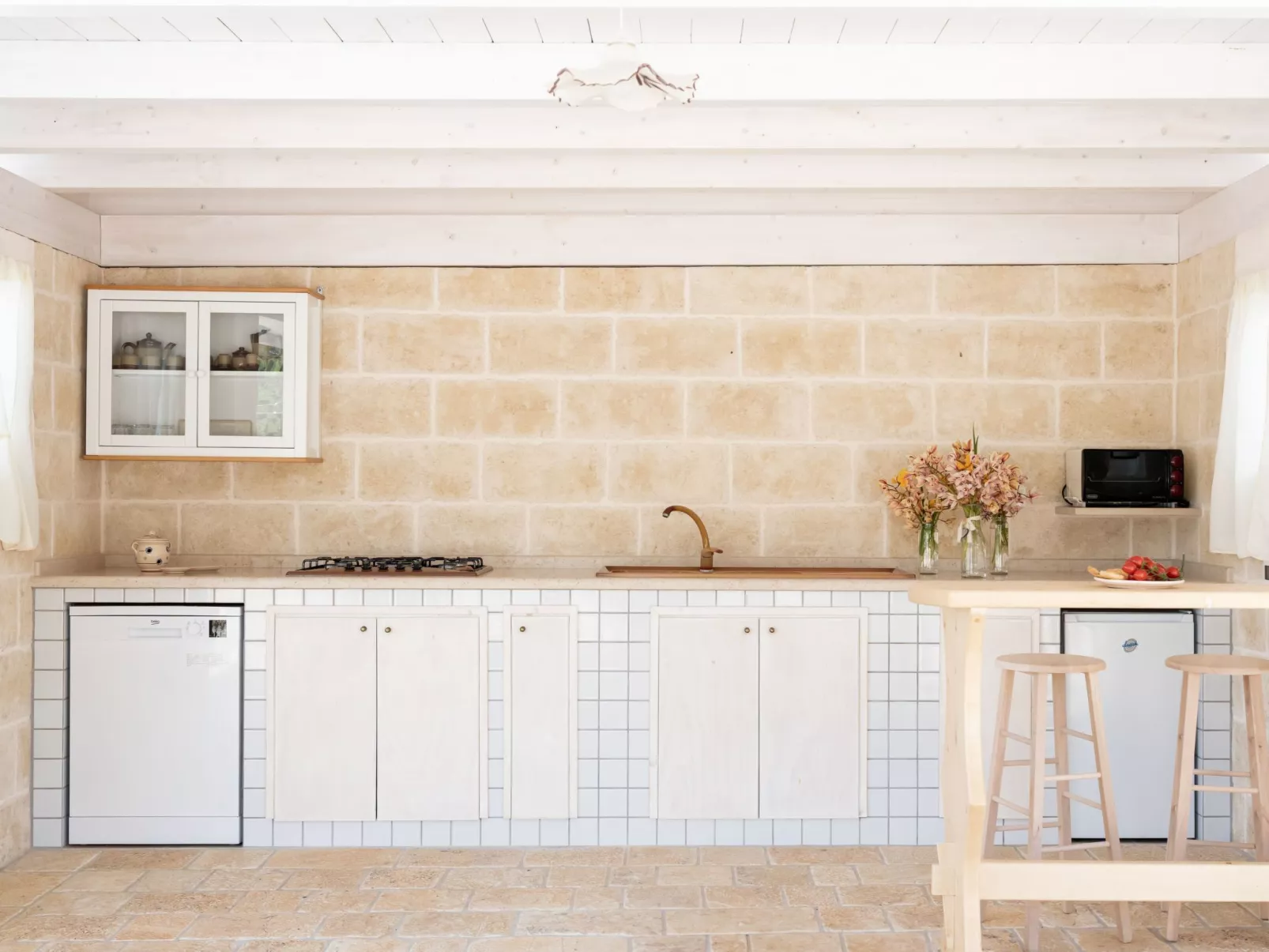 Trullo Quattro Carrini-Image-tags.info