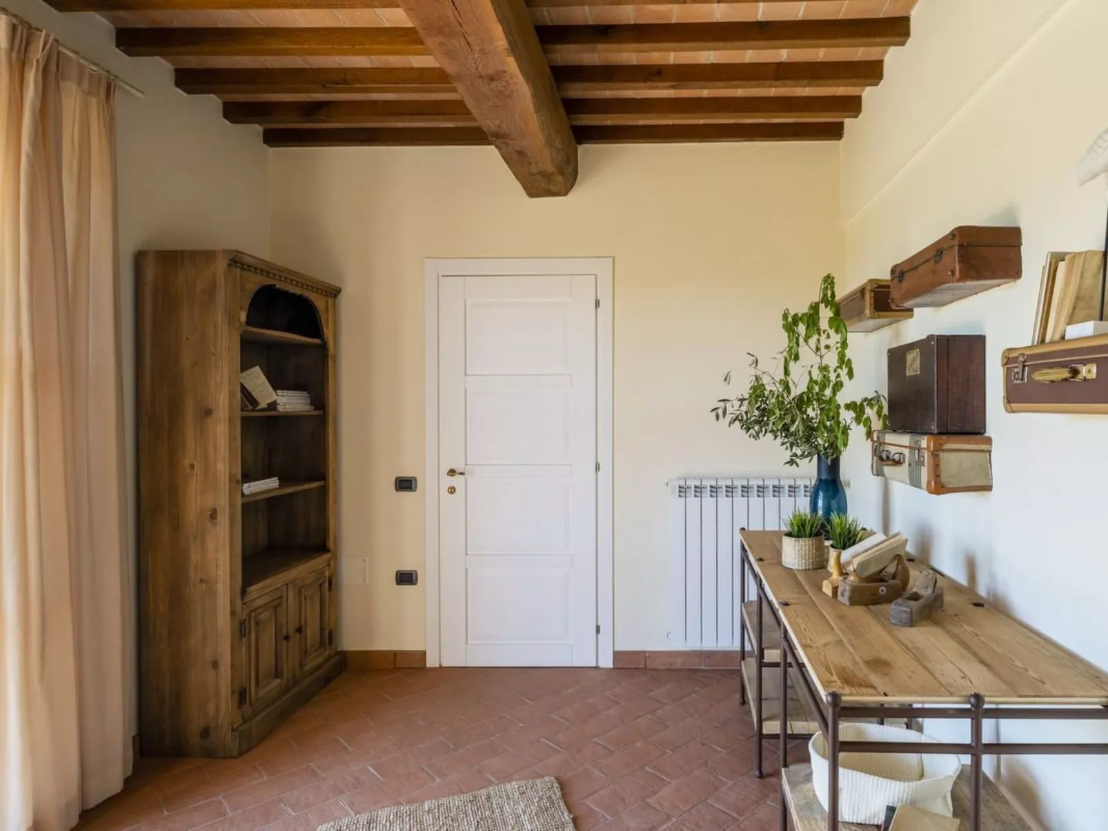 Wunderschöne Villa mit privatem Pool und Whirlpool-Binnen