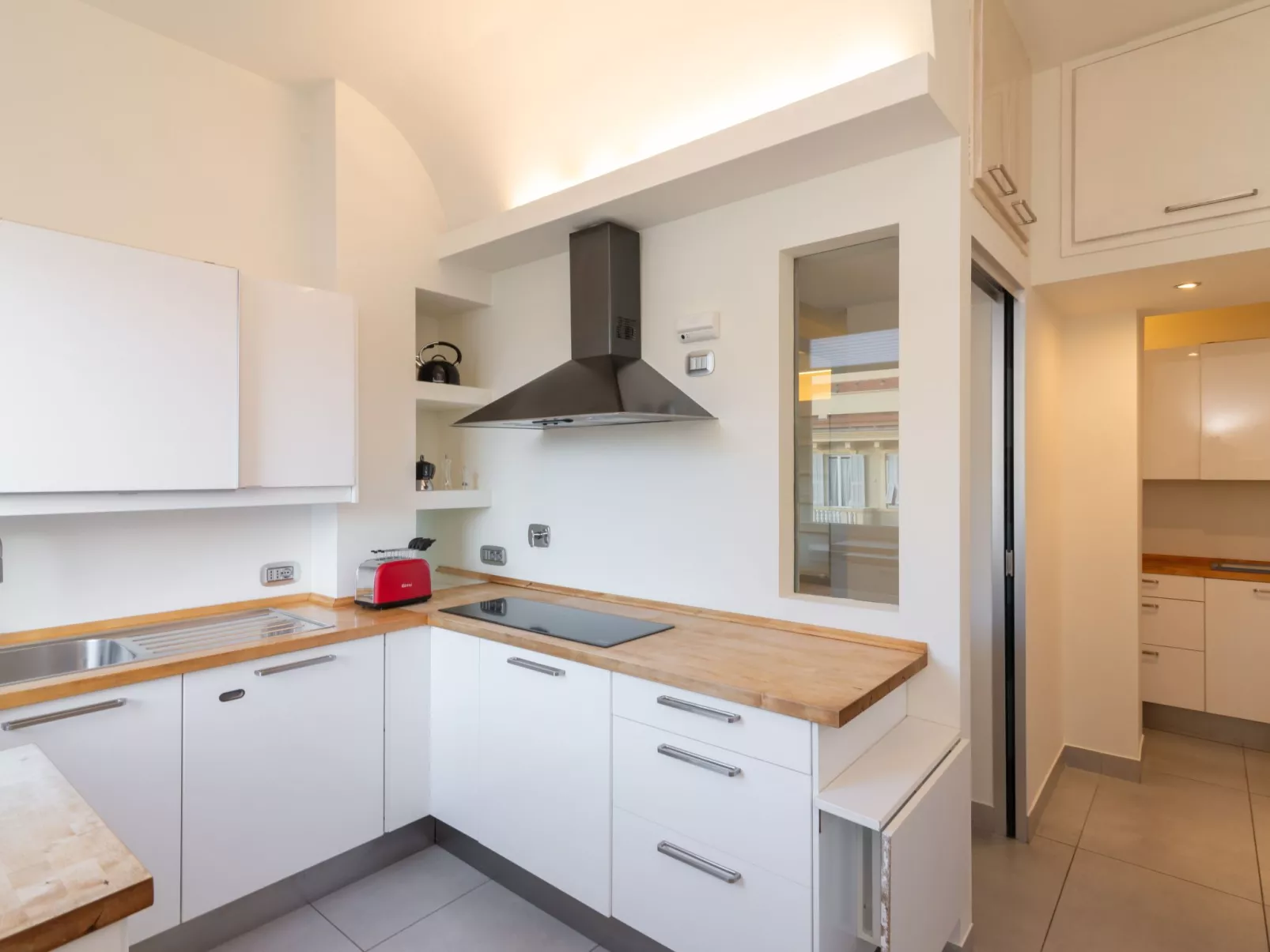 House Tigullio by Holiday World-Binnen