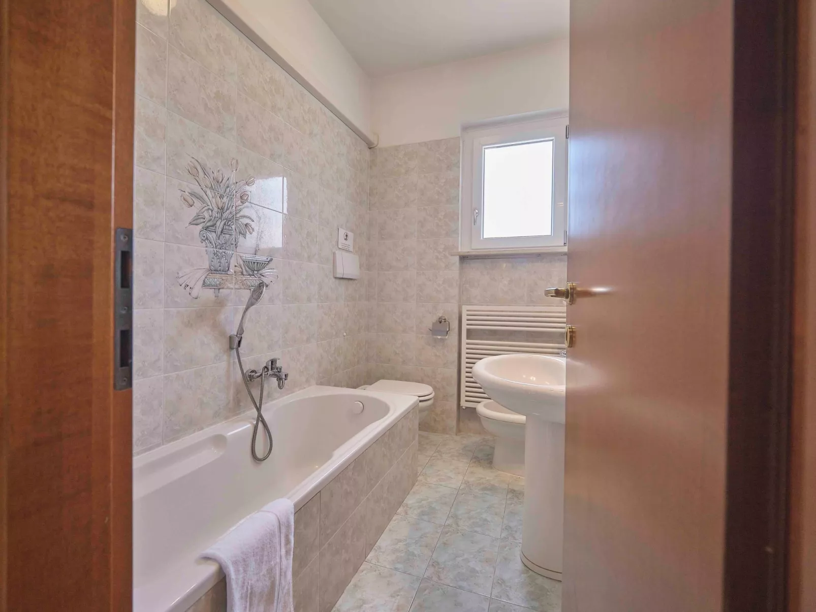 Mit Seeblick und privatem Garten-Binnen