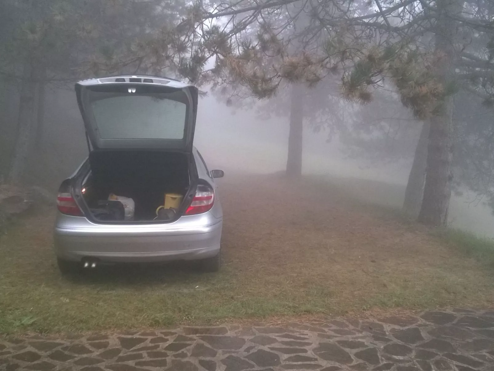 In einer Villa mit Garten und Blick auf den Gardasee-Buiten