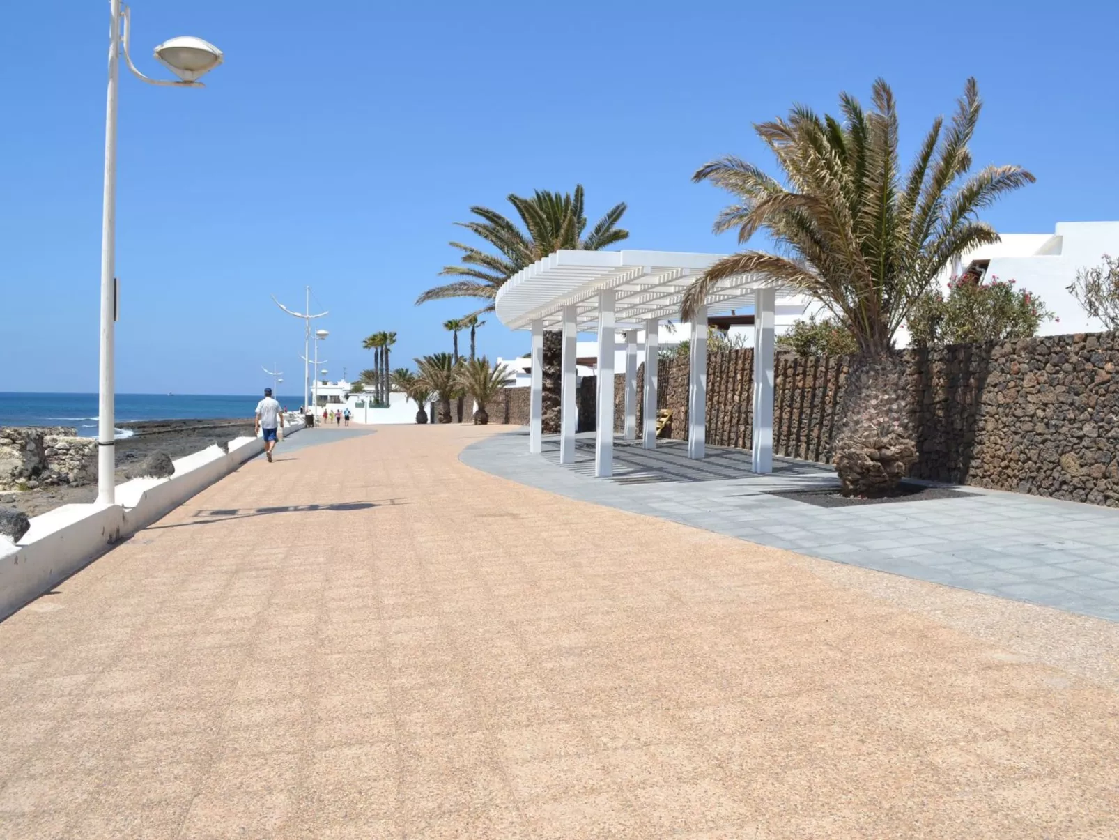 In Playa Honda mit Möblierter Terrasse-Buiten