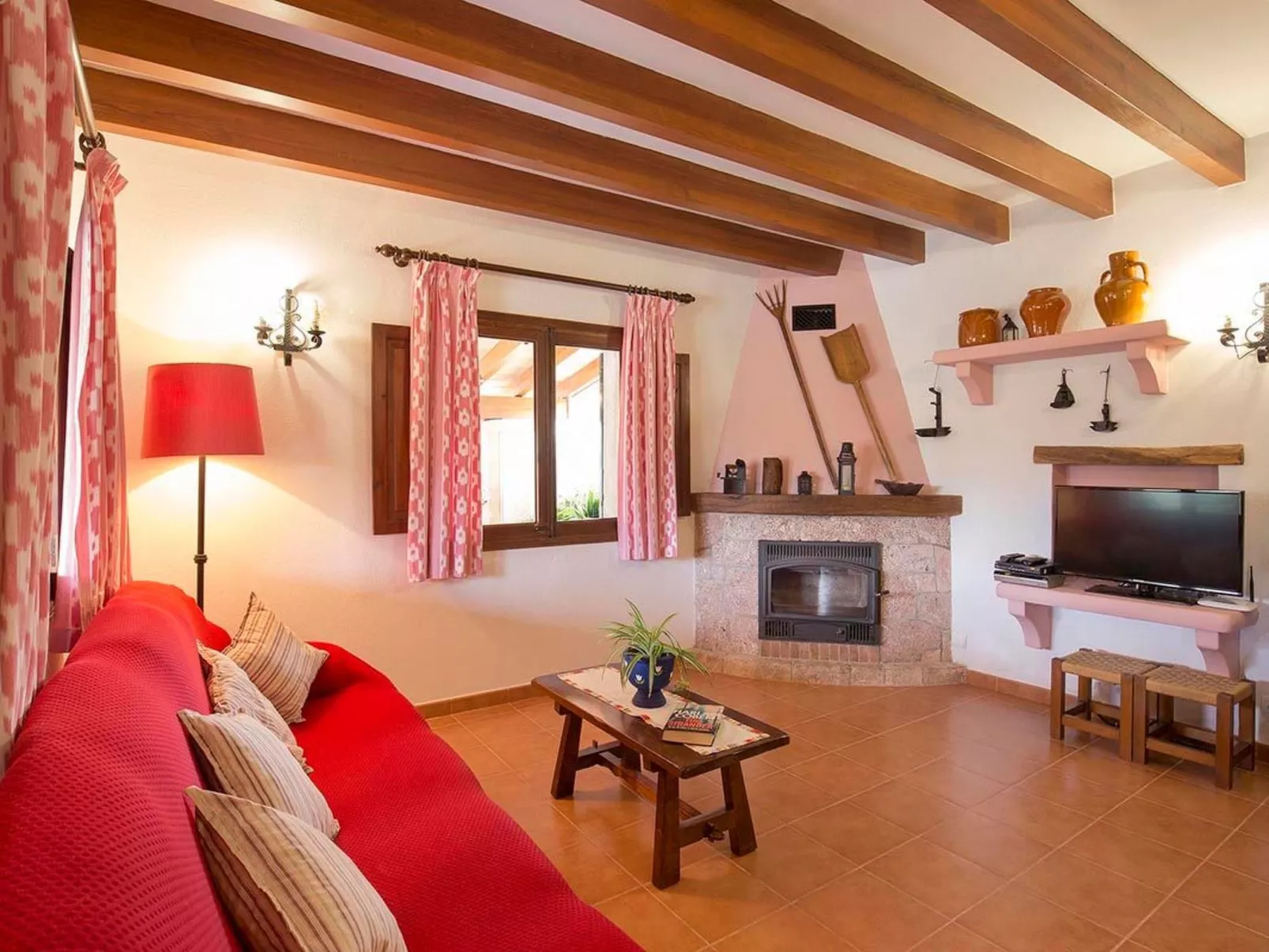 Villa Assumpció in Pollença mit Pool und Grill-Image-tags.info