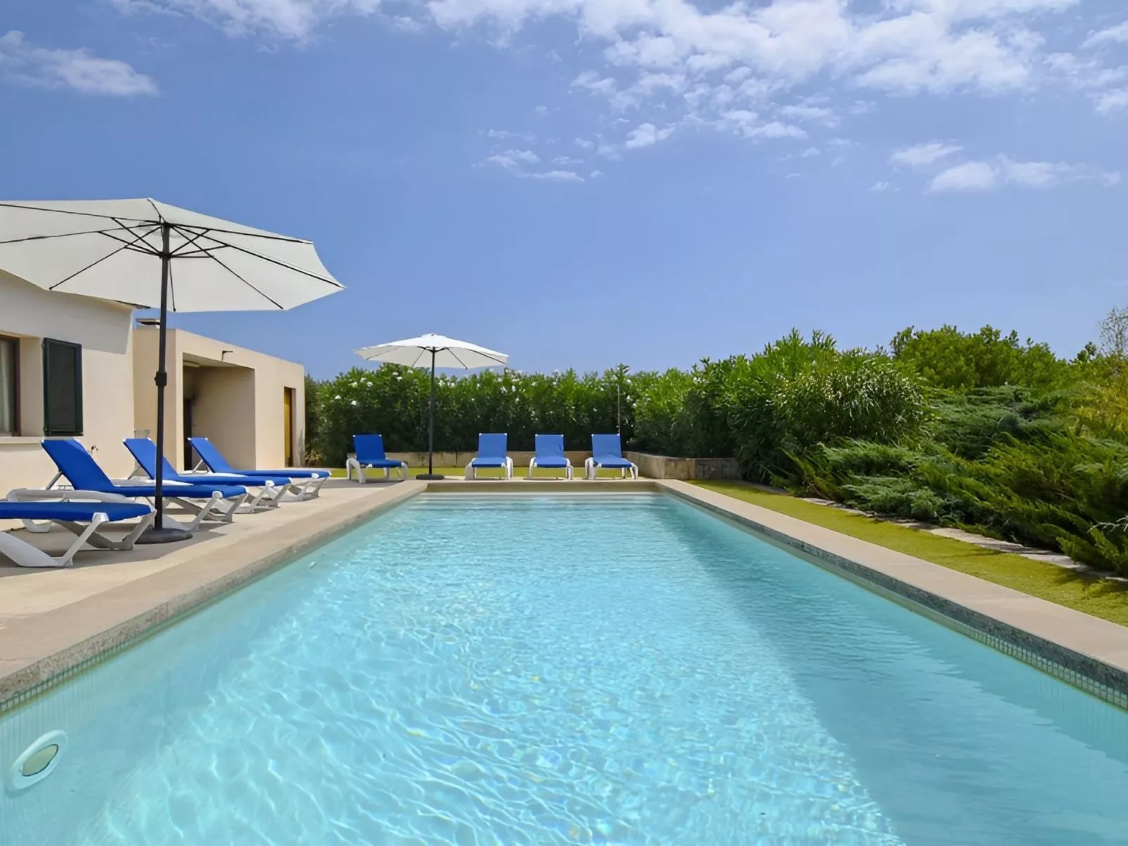 Modernes Haus in Meeresnähe-Buiten