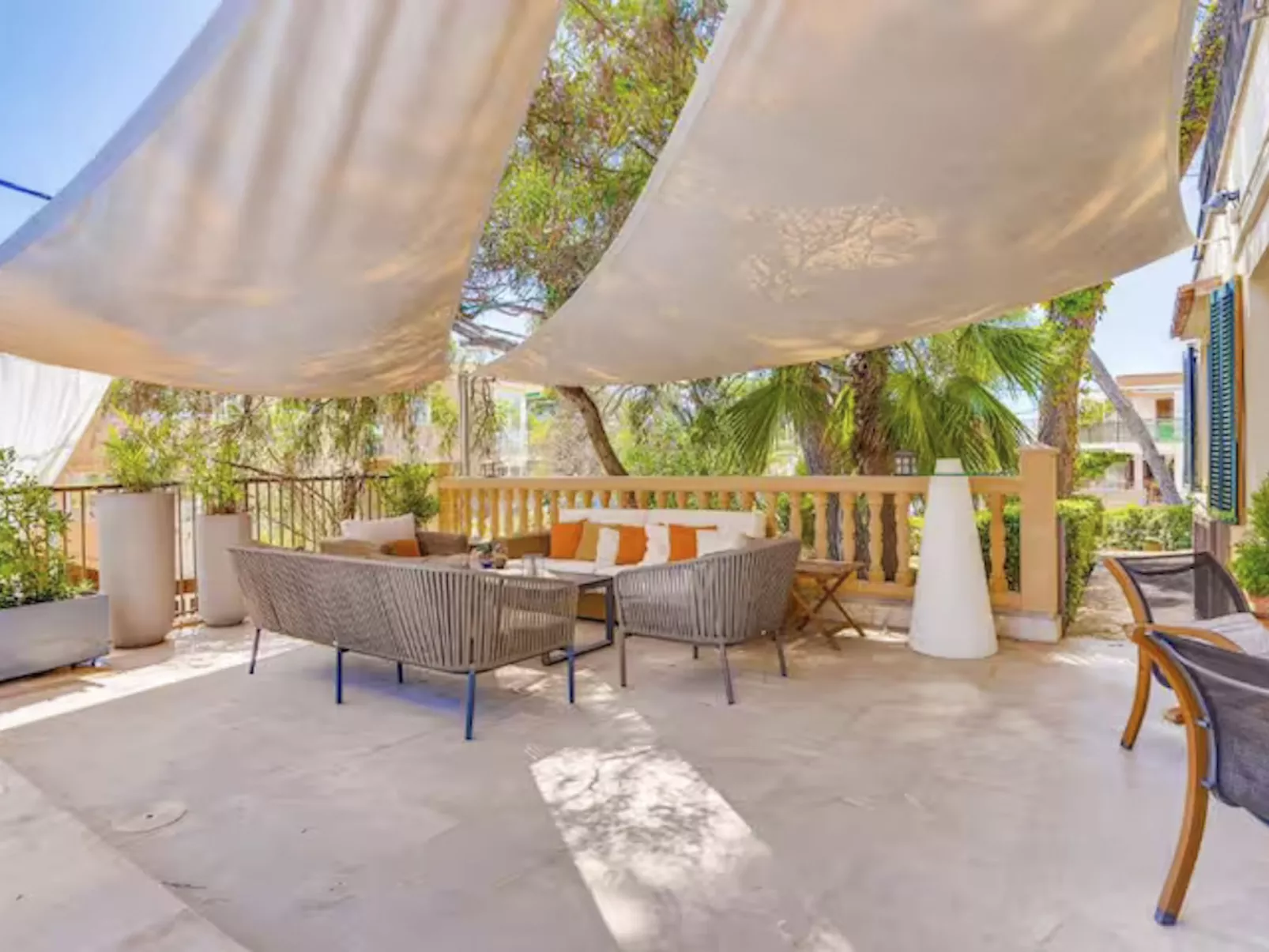 Villa mit Pool in Cala Estancia, nahe Palma-Buiten