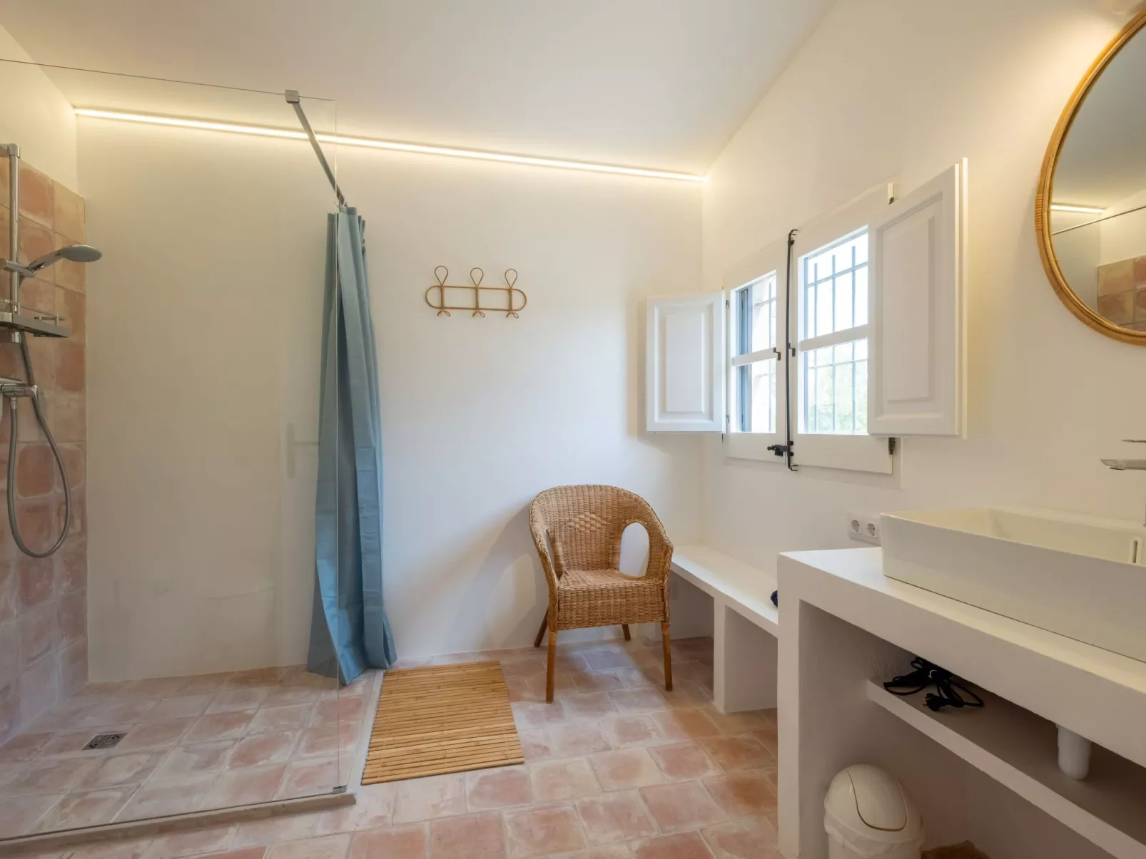 Costabravaforrent La Tallada, mit privatem Pool-Image-tags.info