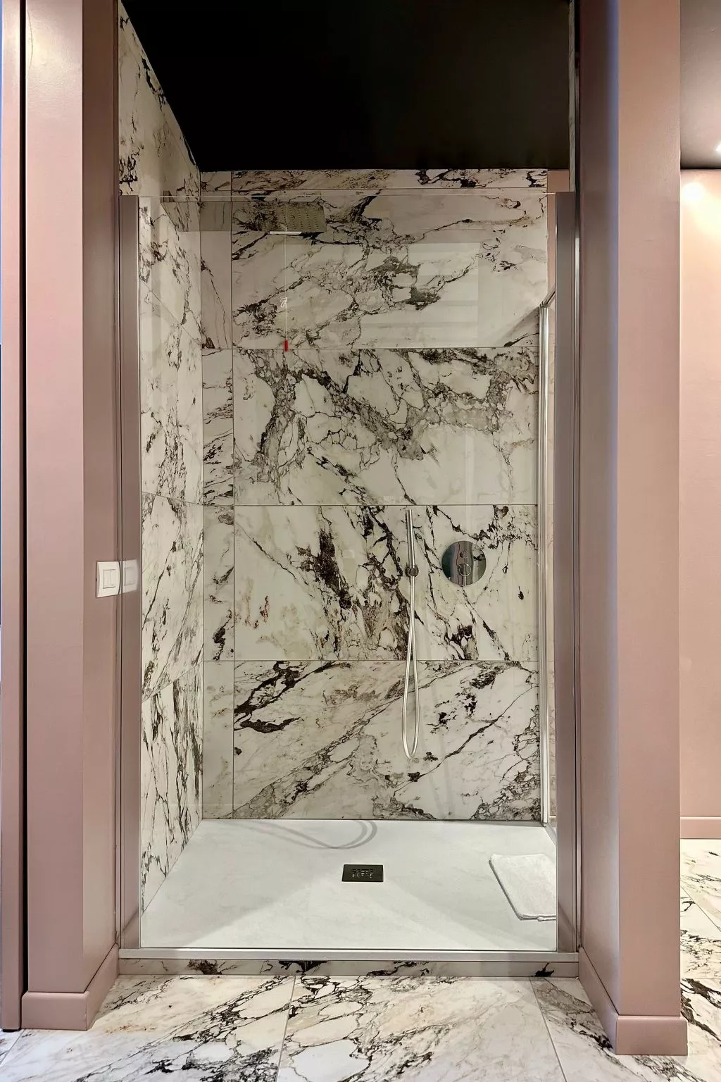 Wohnung 'App Superior' mit privatem Jacuzzi-Binnen