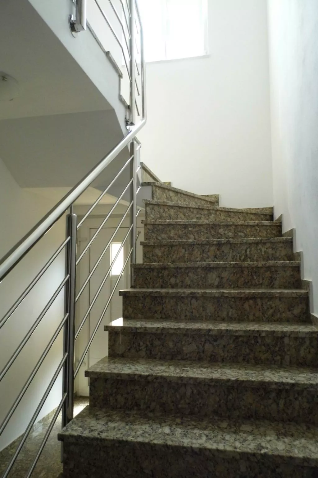 Wohnung mit Terrasse-Binnen