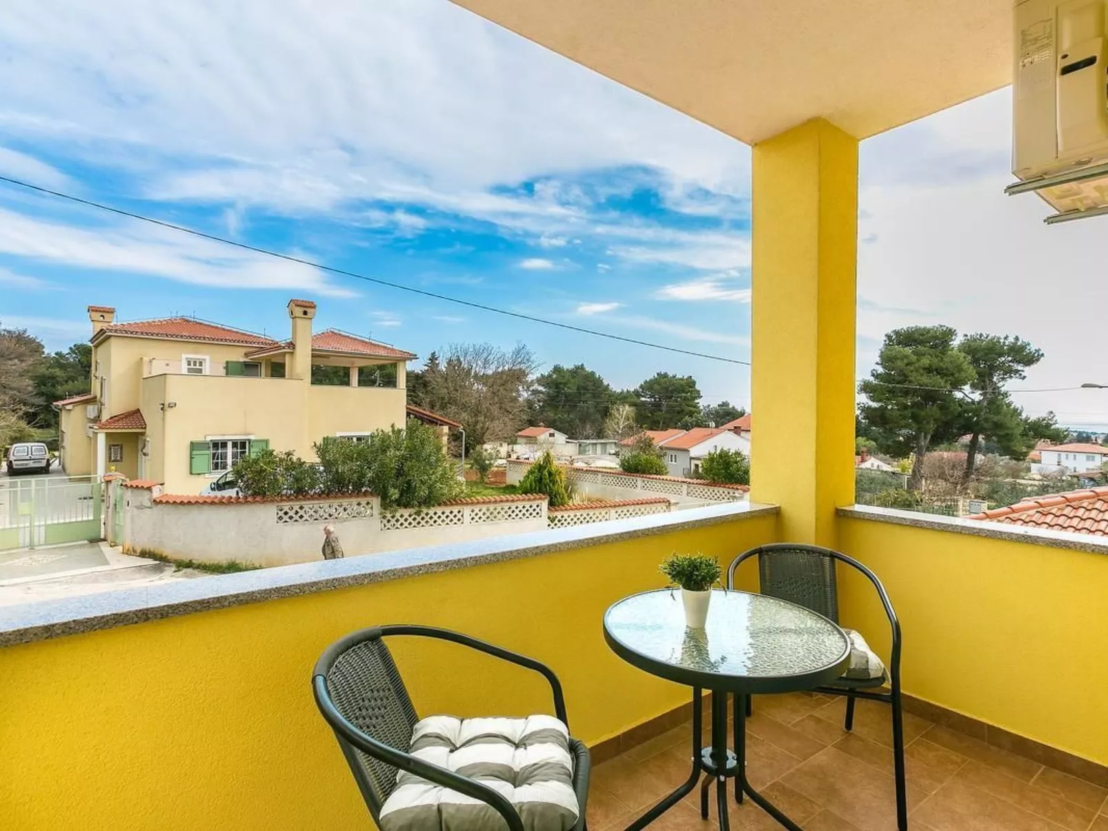 Für 4 Personen ca. 35 m&sup2; in Medulin, Istrien (Medulin und Umgebung)-Buiten