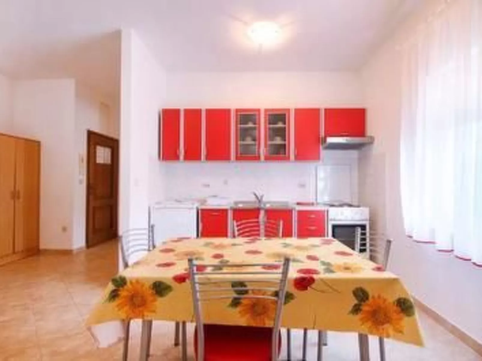 Für 4 Personen ca. 40 m&sup2; in Medulin, Istrien (Medulin und Umgebung)-Image-tags.info