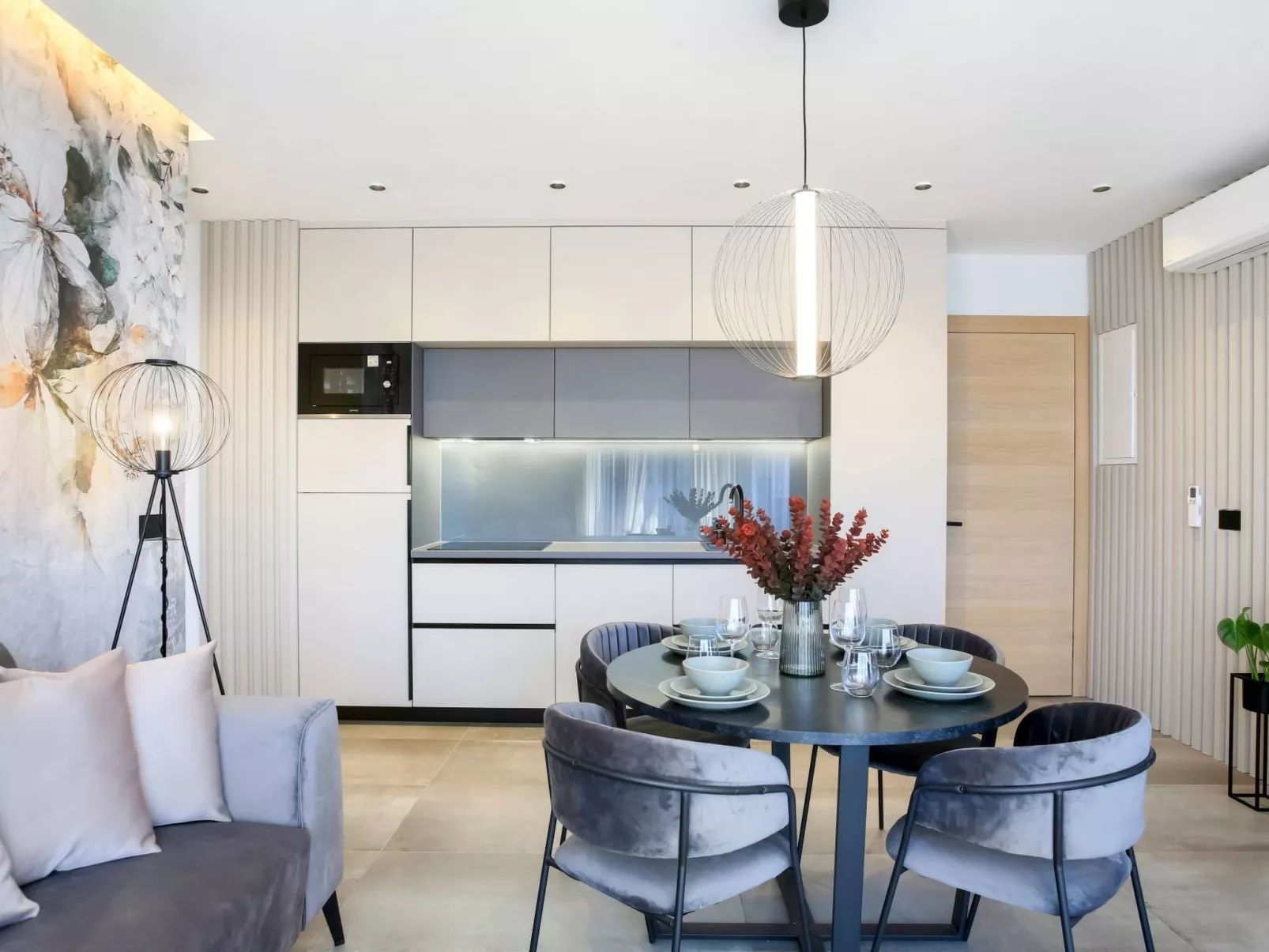 Fly Room - A2-Binnen