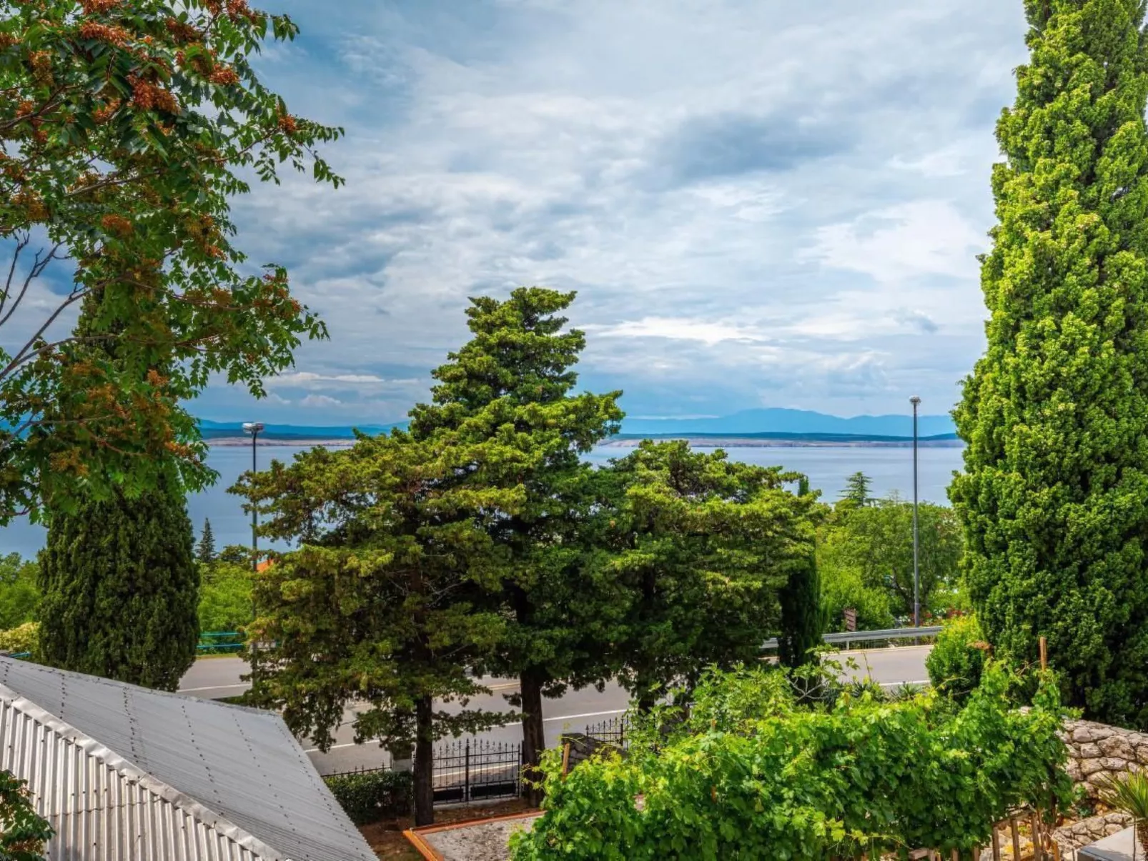 Apartment Emilia-Image-tags.info