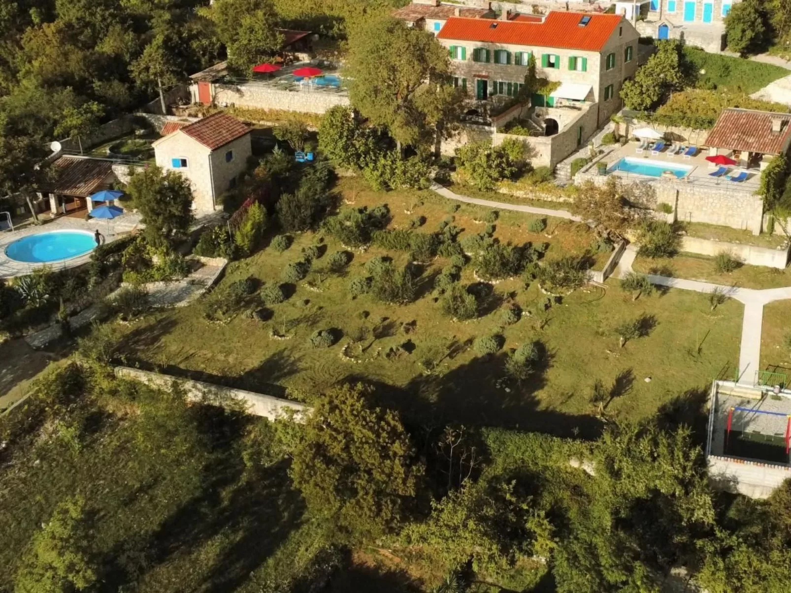 "Villa Ivanka" mit Blick auf das Wasser-Buiten