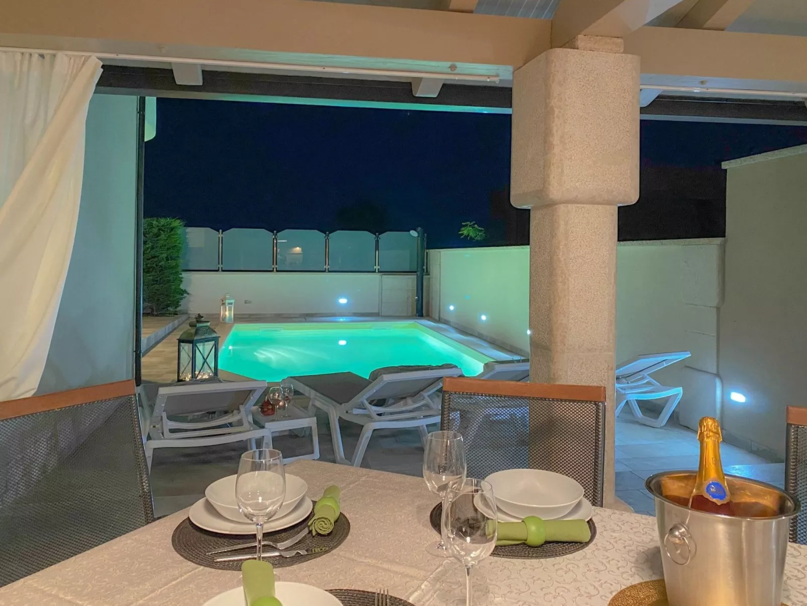 Mit Privatpool für 6 Personen ca. 105 m&sup2; in Bužinija, Adriaküste Kroatien-Buiten