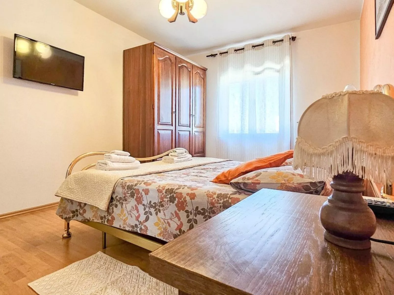 Wohnung für bis zu 6 Personen mit Schwimmbad-Image-tags.info