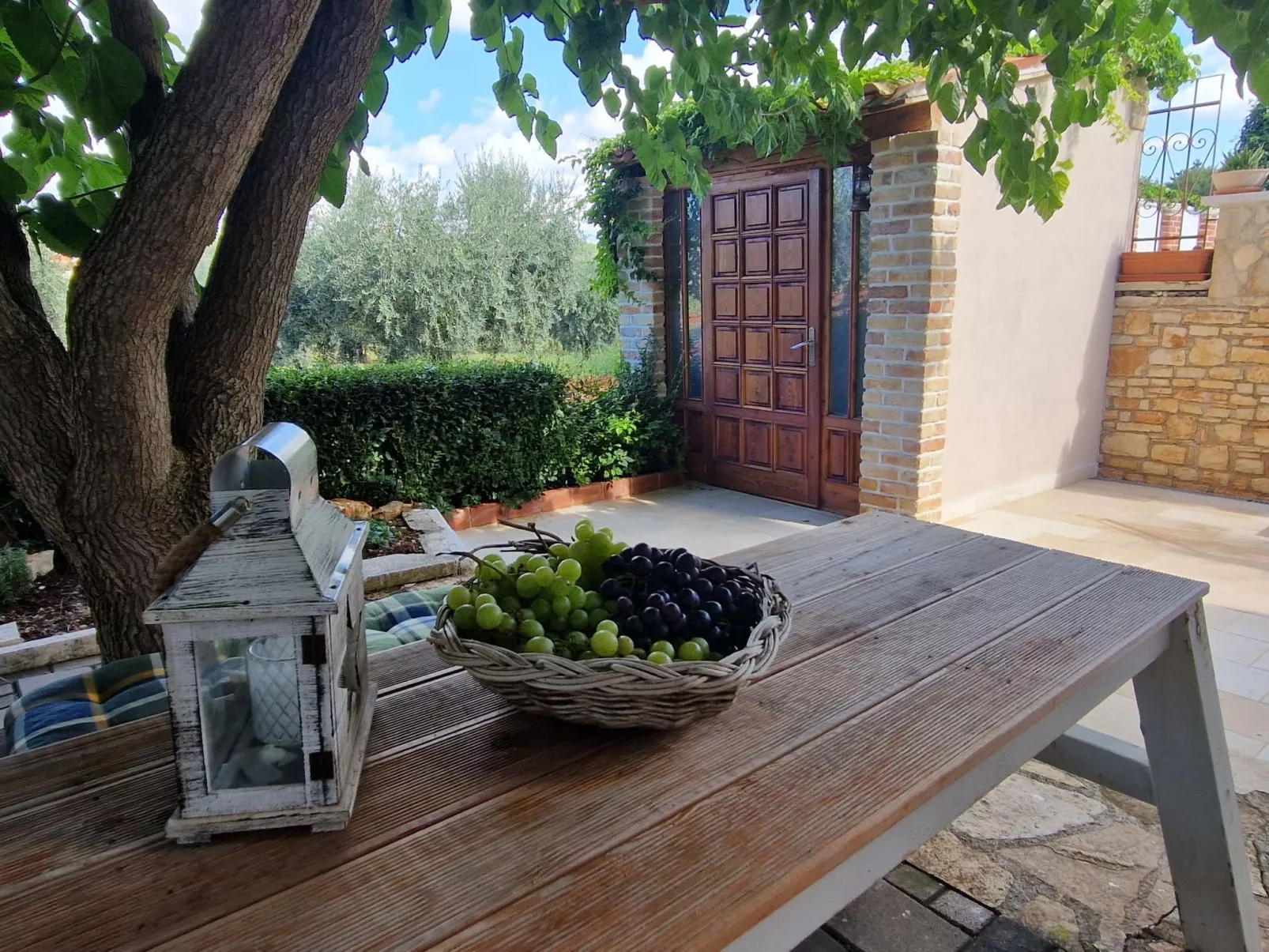 Freistehende Villa mit Garten und privatem Pool-Buiten