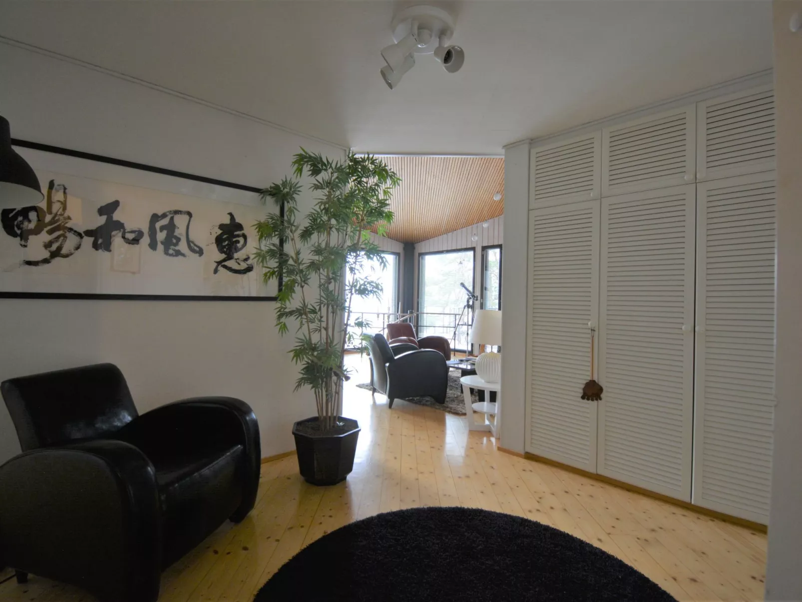 Villa Lakeside-Binnen