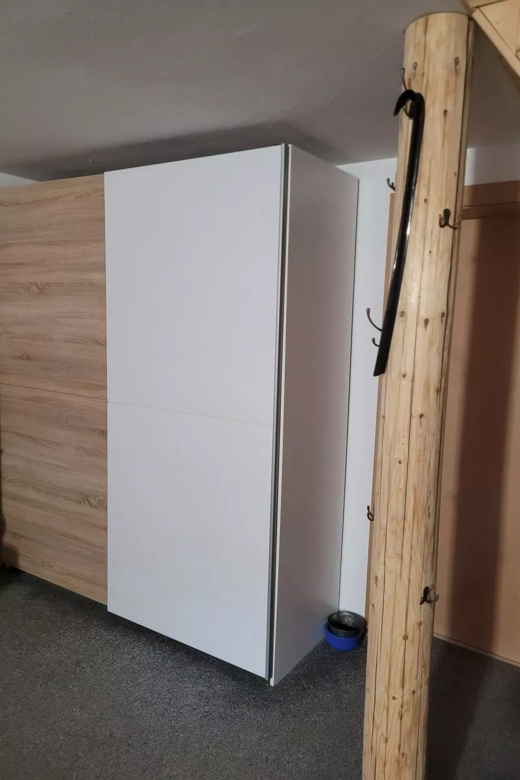 Bergwiese mit Balkon-Binnen