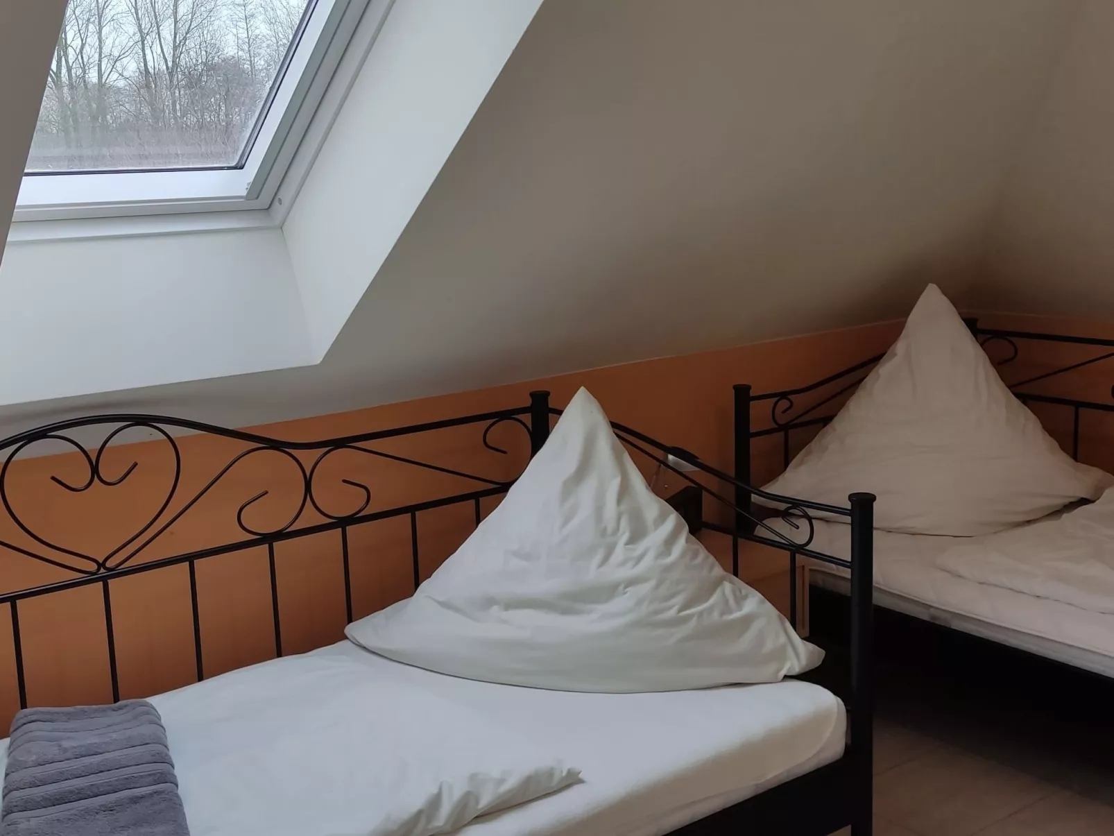 Landromantik mit traumhaftem Seeblick-Binnen