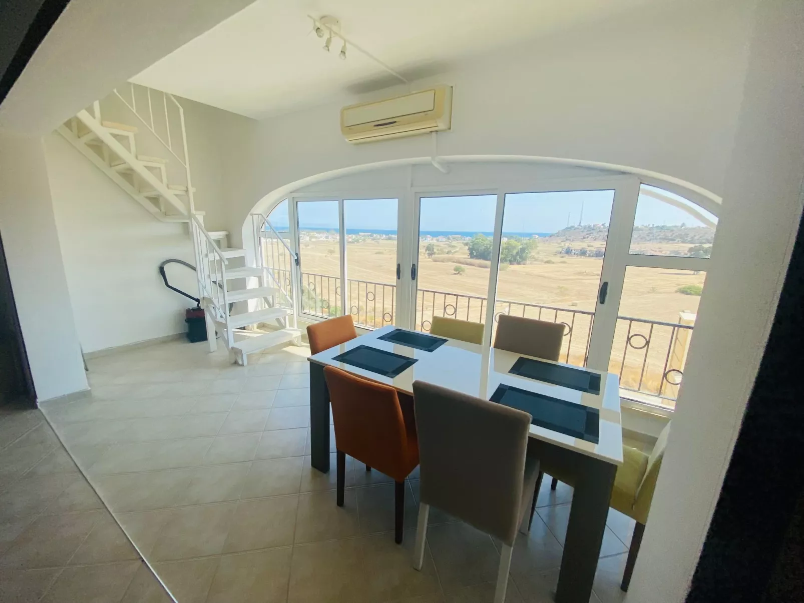 Penthouse mit Panoramablick-Binnen