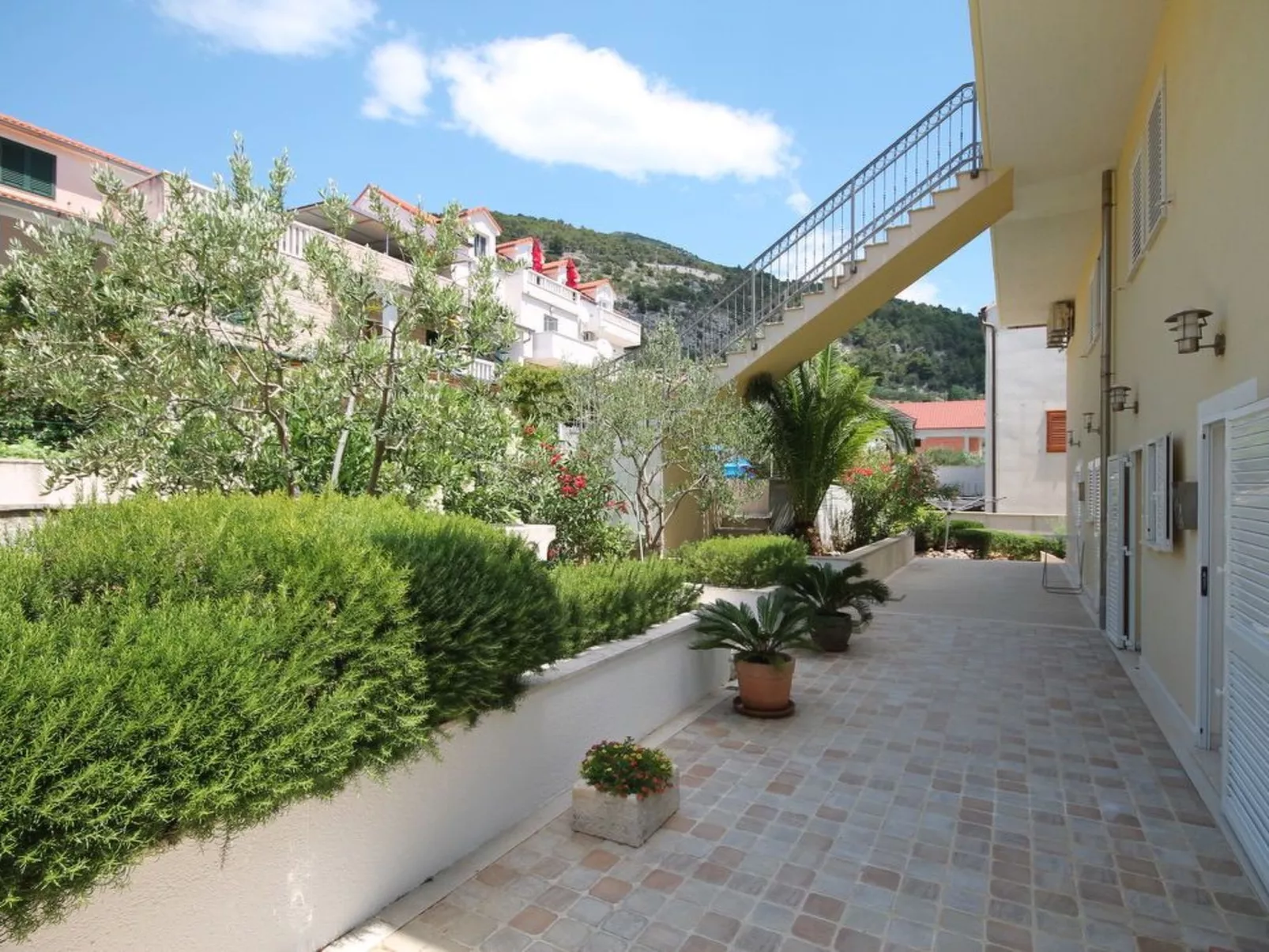 Wohnung in Bol - Buiten