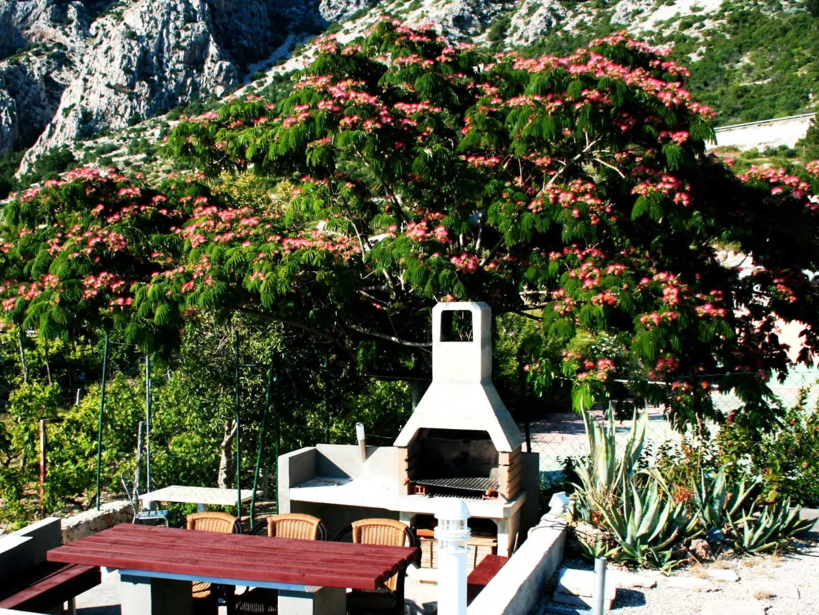 Villa Margitta mit Pool, Tennisplatz und Meerblick-Buiten