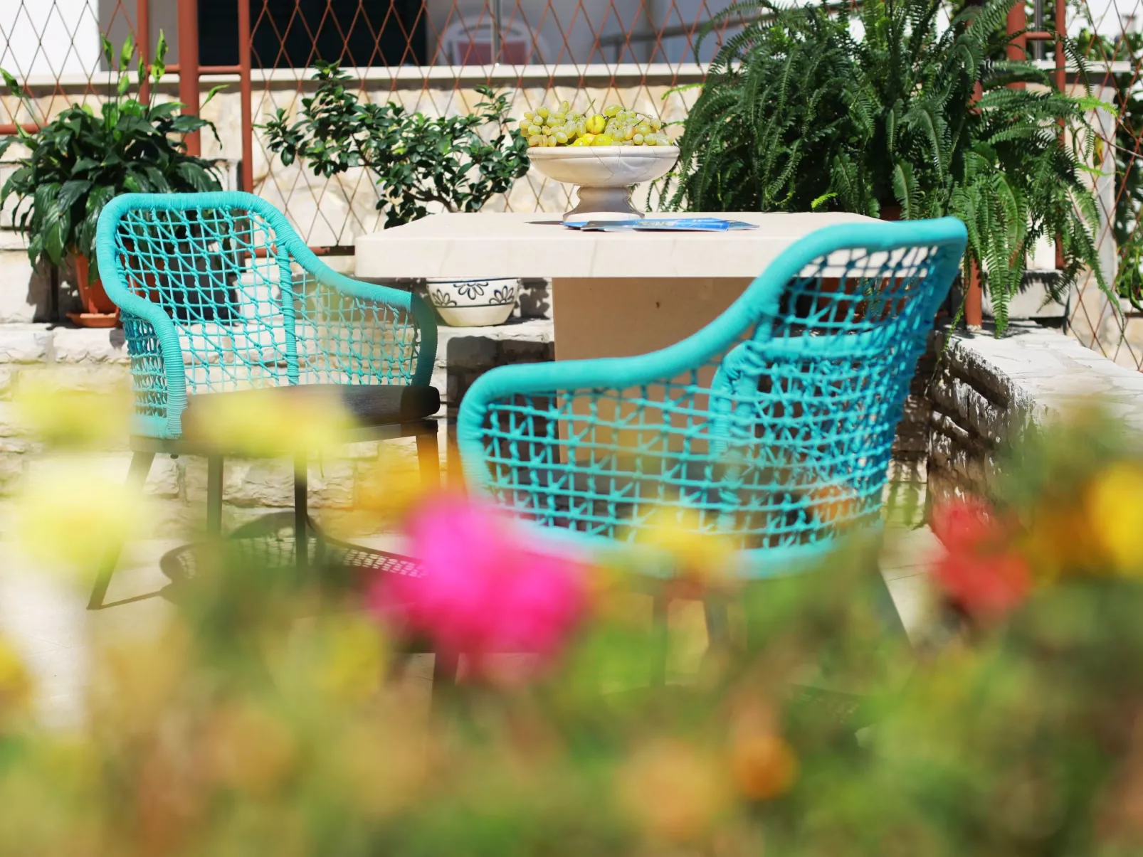 Kleines Steinhaus in einem ruhigen Ort auf der Insel Solta-Buiten