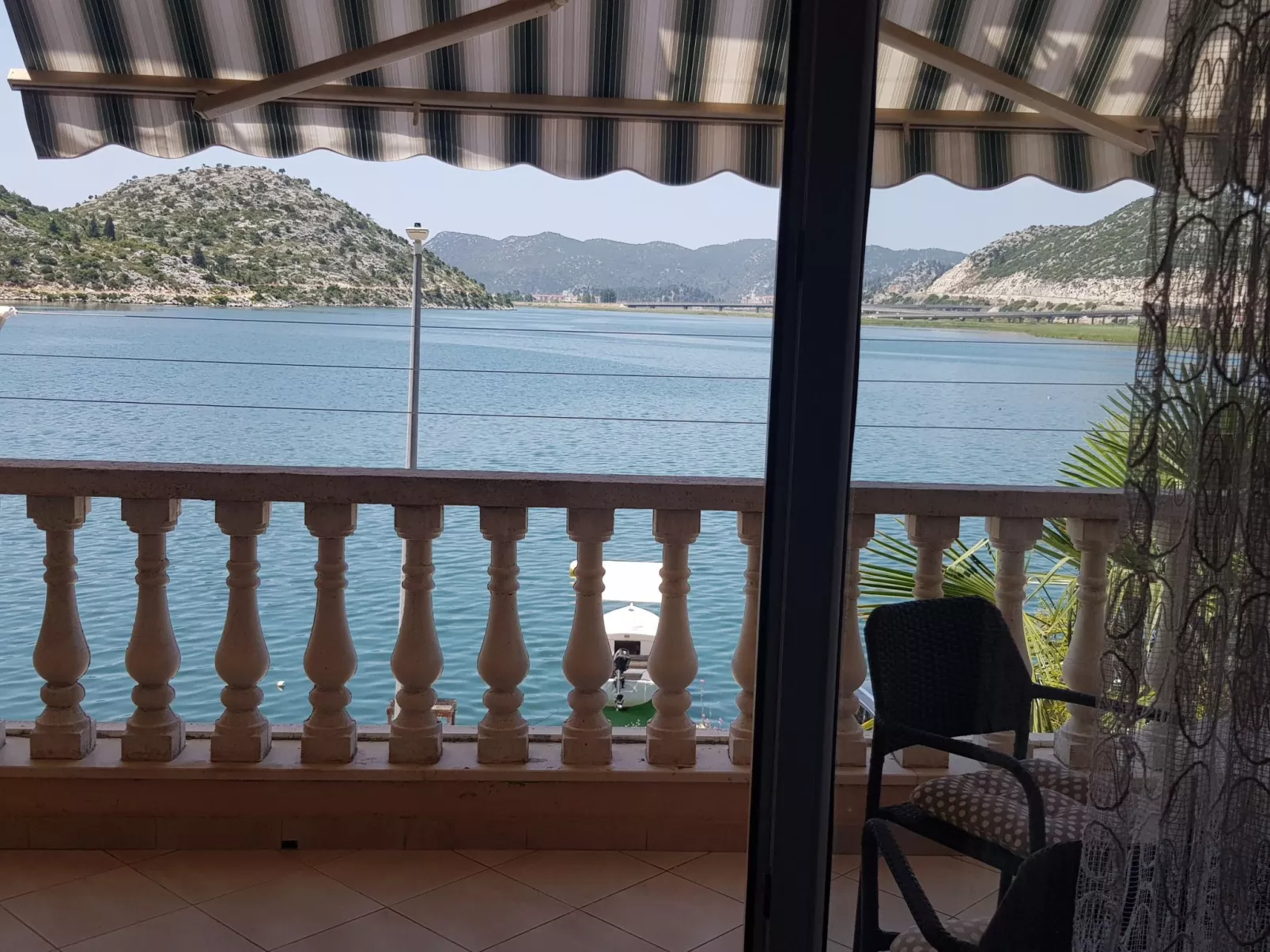 Für 4 Personen-Buiten