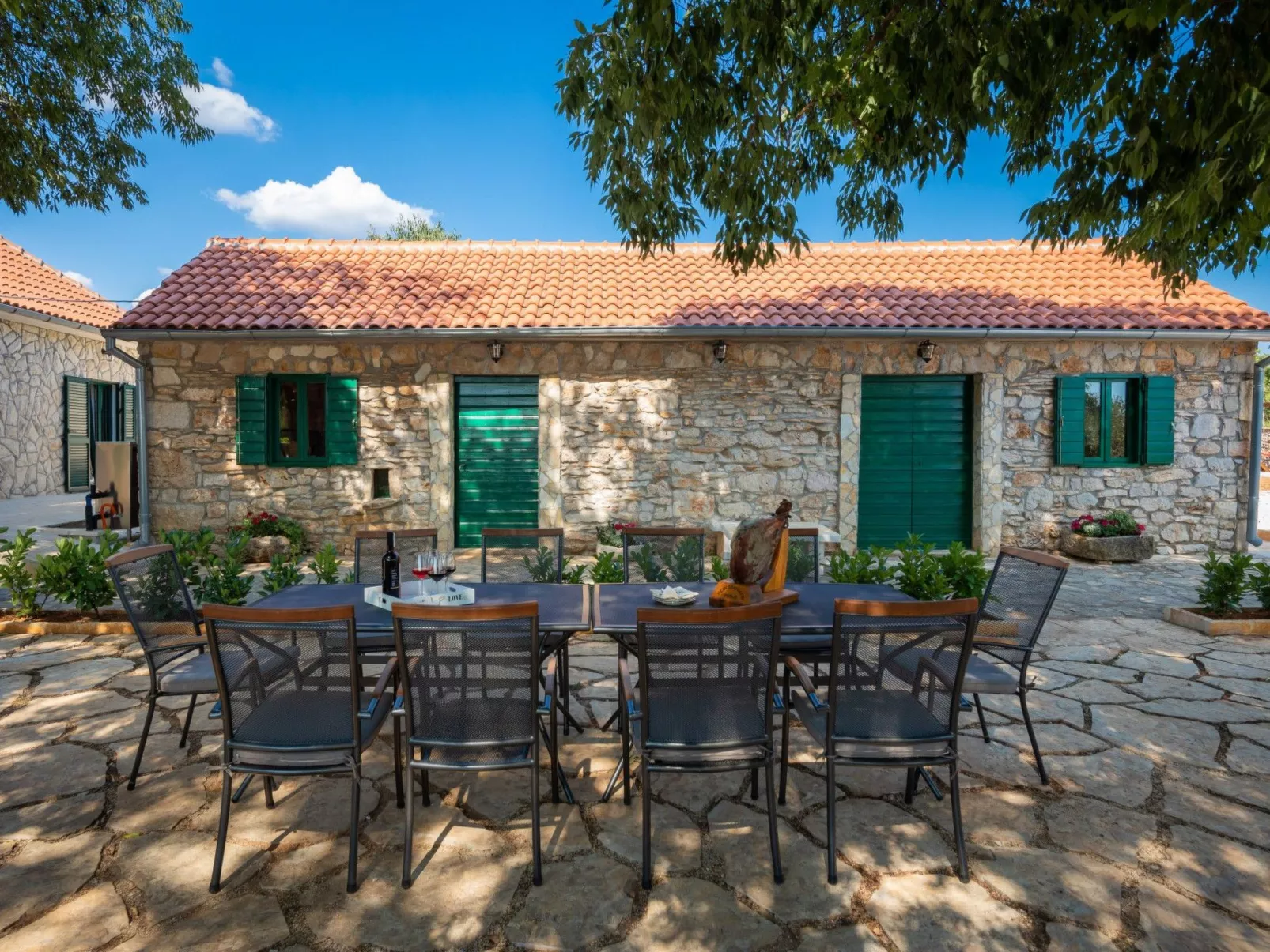 Haus für 11 Personen und 1 Kind in Razvode-Image-tags.info