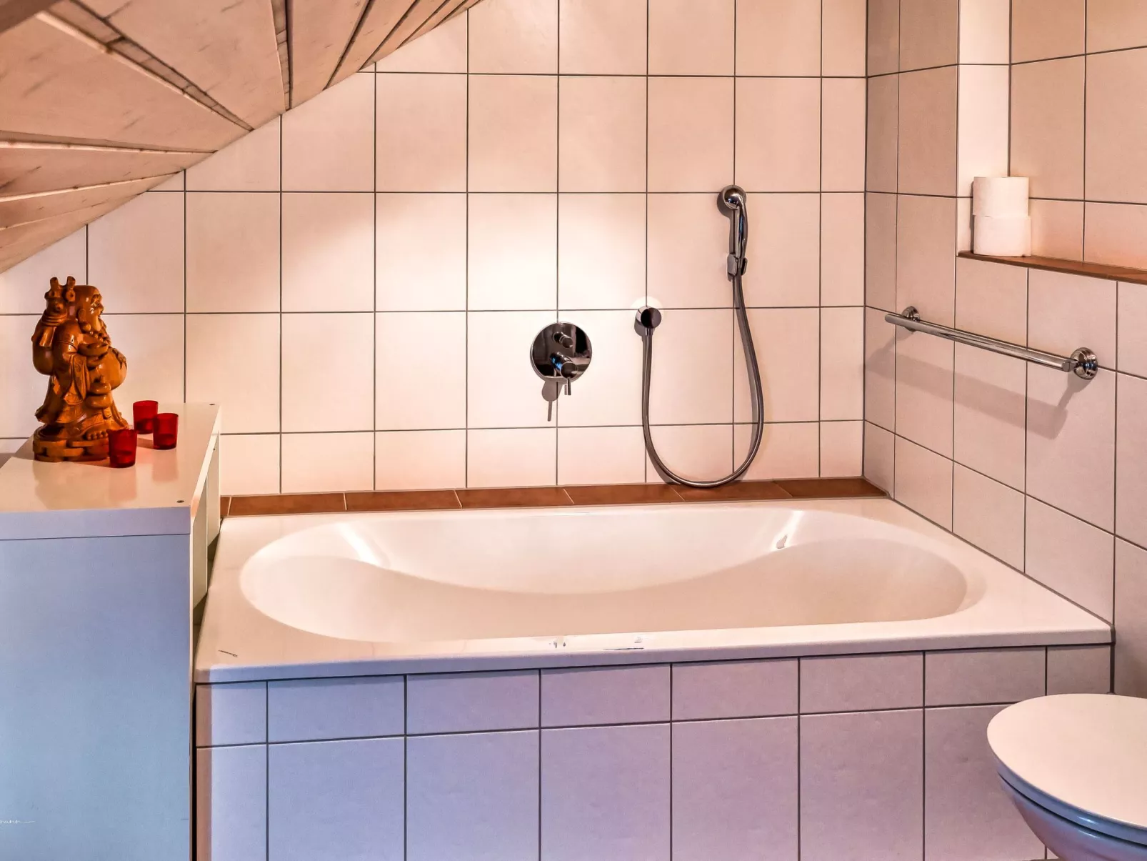 Panoramahaus & Pool-Binnen