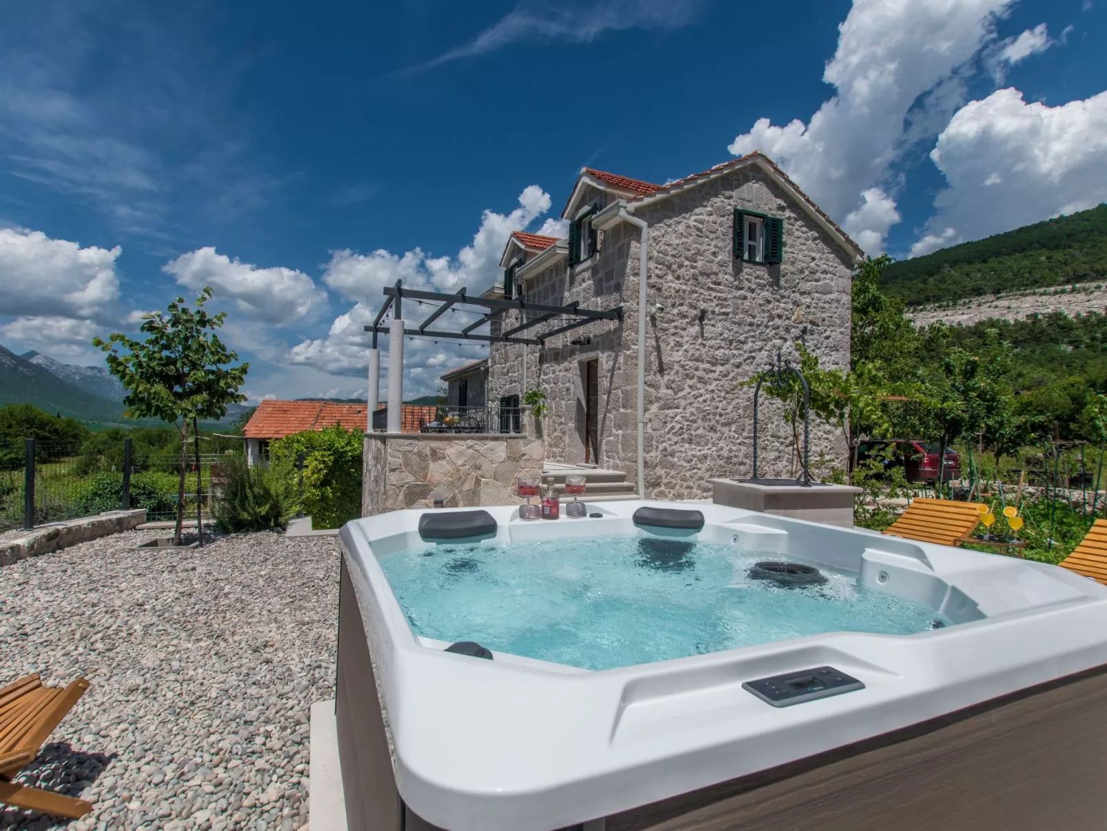 Villa Le Adria - Privater HotTub- Kostenloses Parken am Strand-Buiten