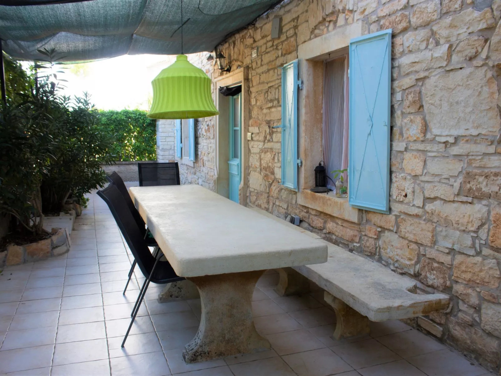 "Eti and Mia" mit Pool-Buiten