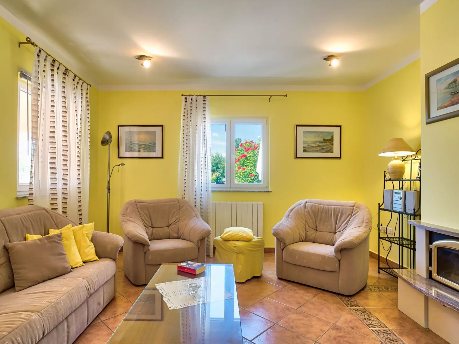 "Ines" mit Whirlpool-Binnen