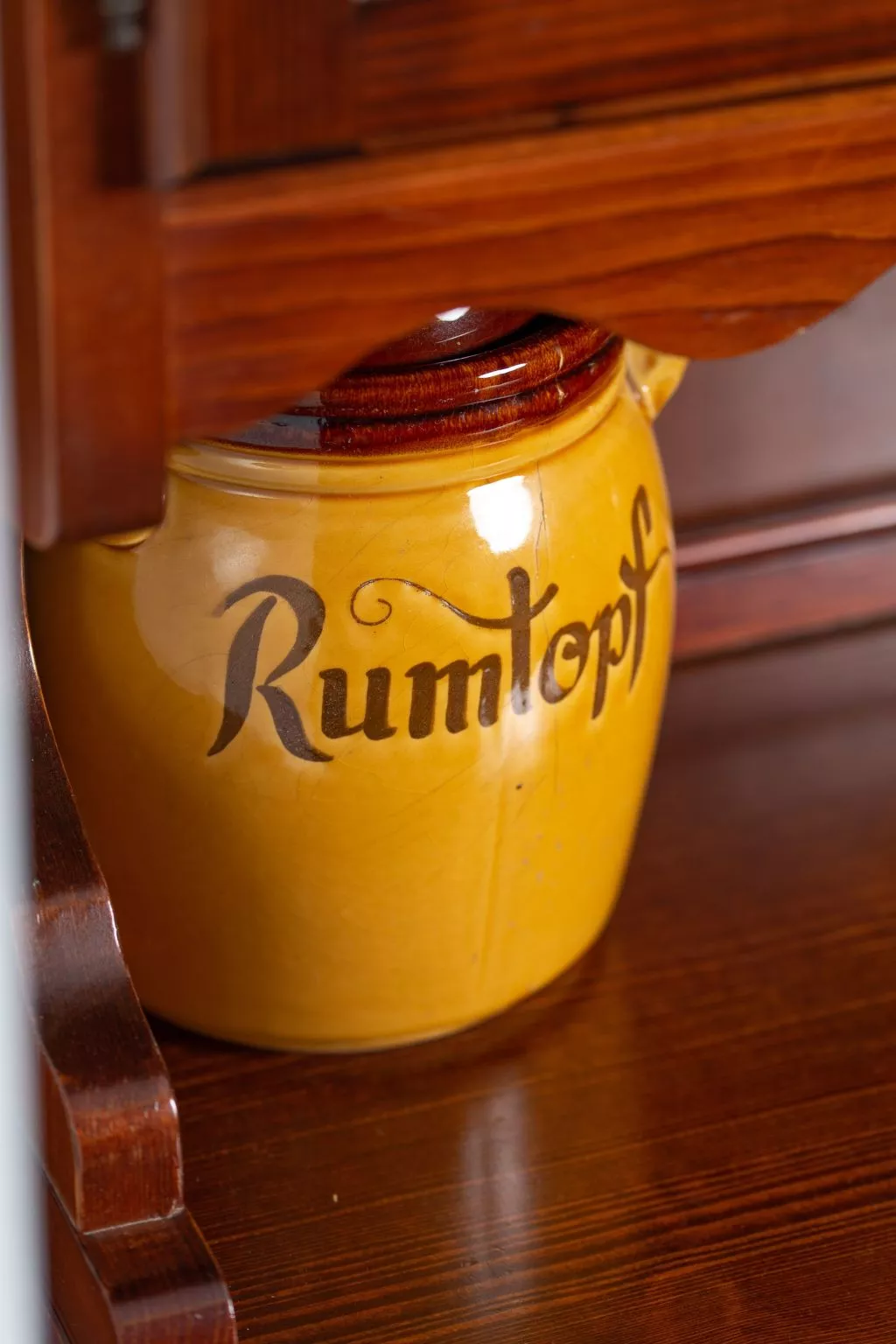 Mit großem Garten und Pool-Image-tags.info