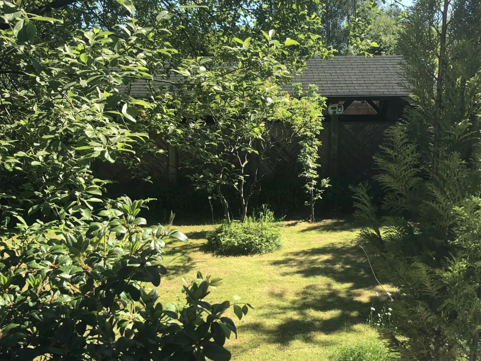 Eifelhäuschen Wald-Buiten