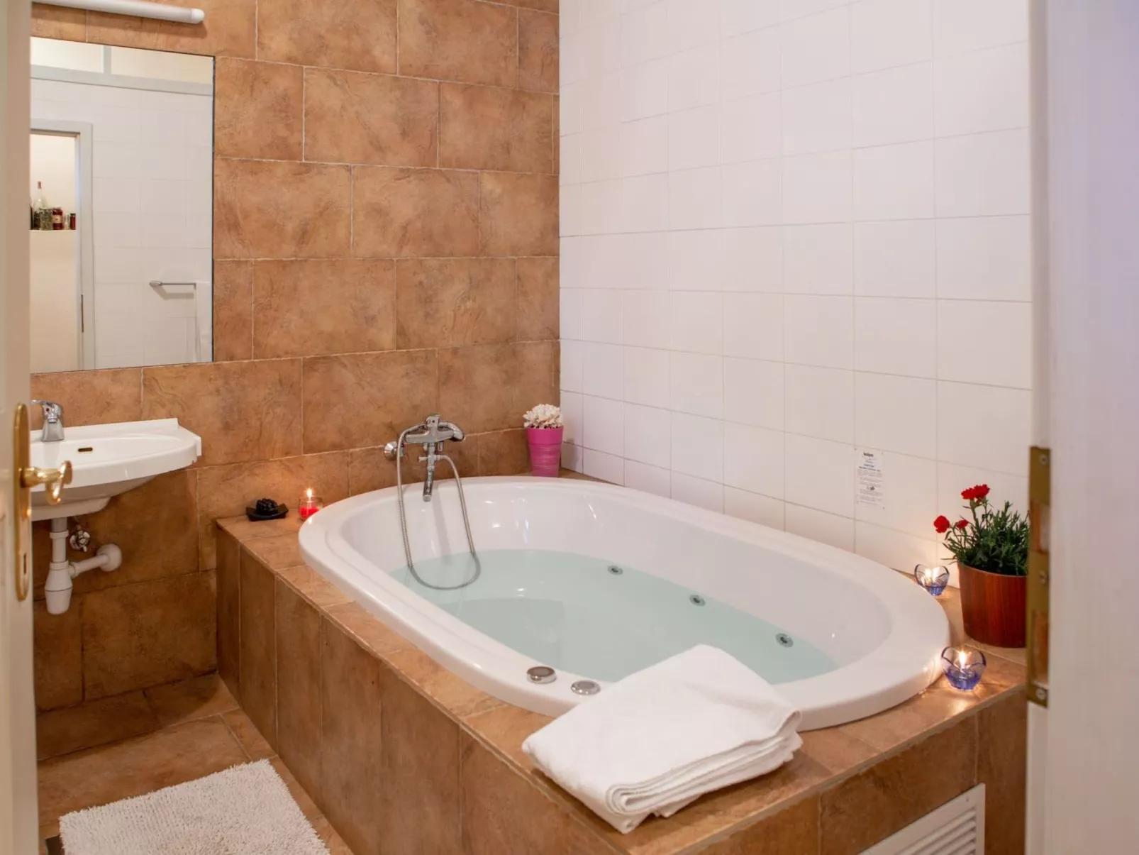 Anwesen "Villa Anton" mit eigenem Pool-Binnen