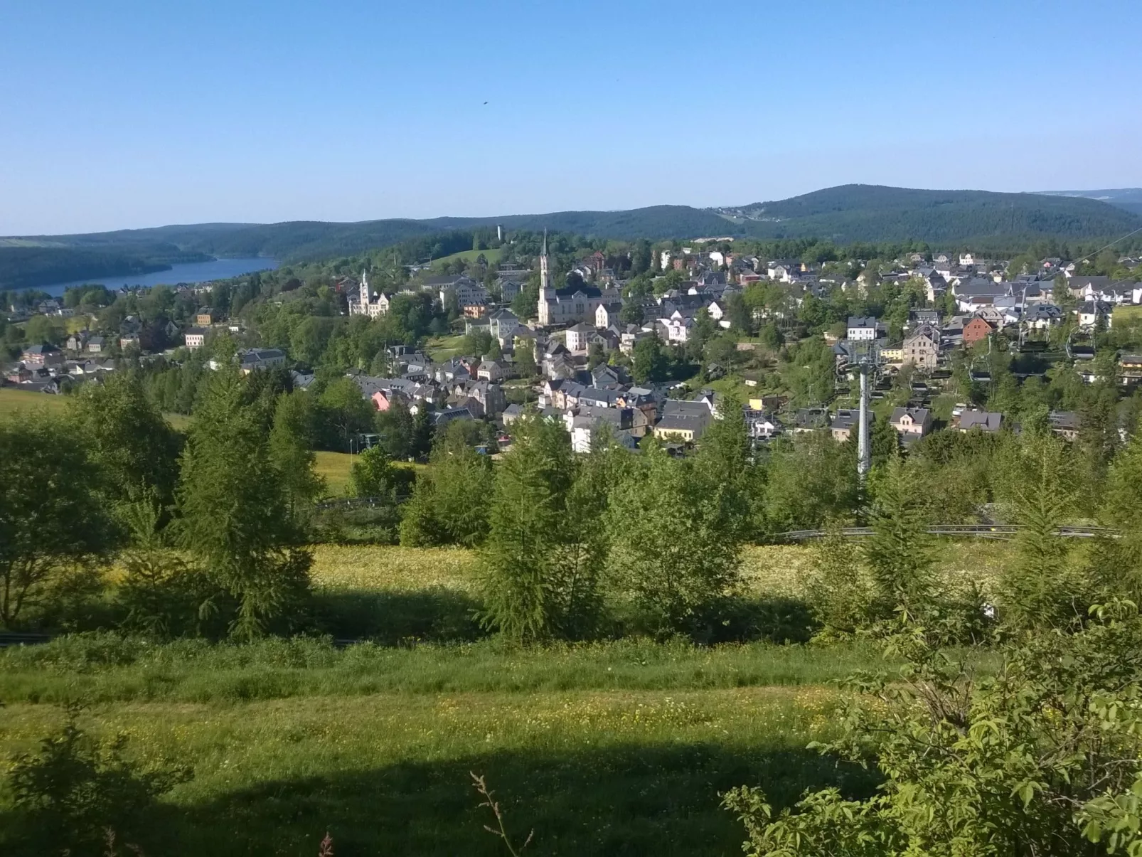 Moderne, niveauvoll eingerichtete Ferienwohnung-Buiten