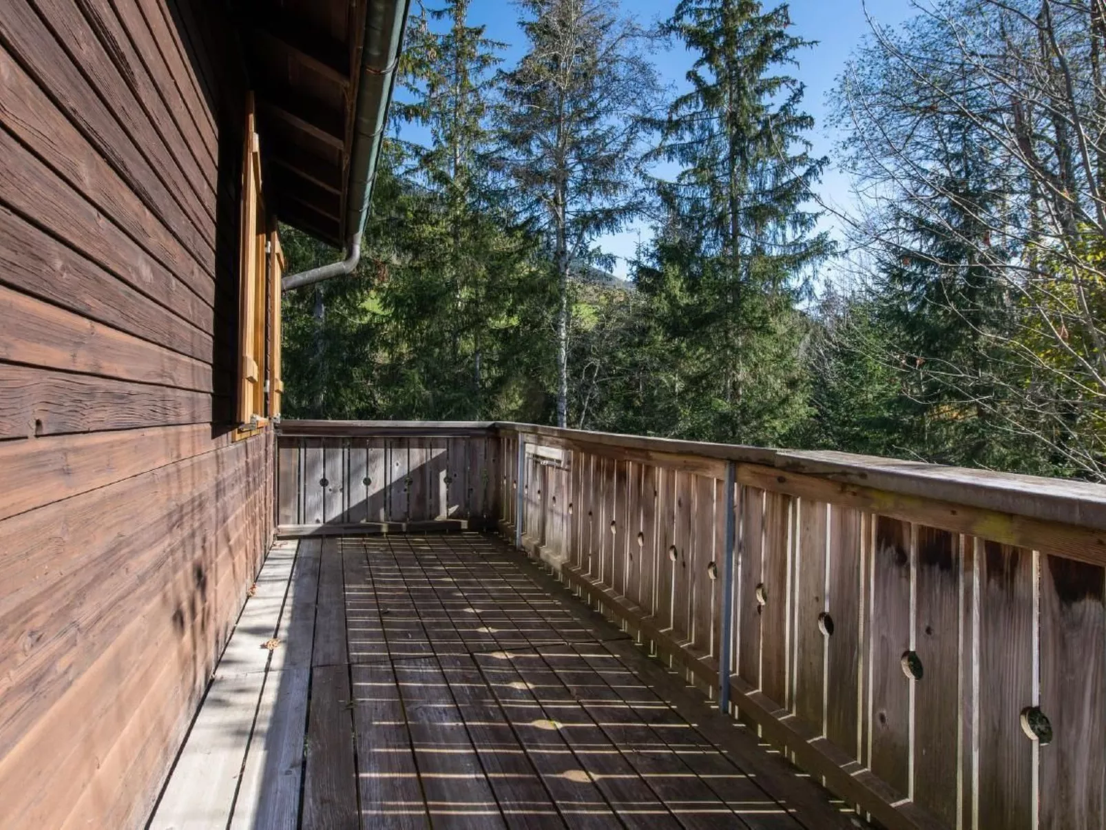 Alte Landstrasse-Buiten