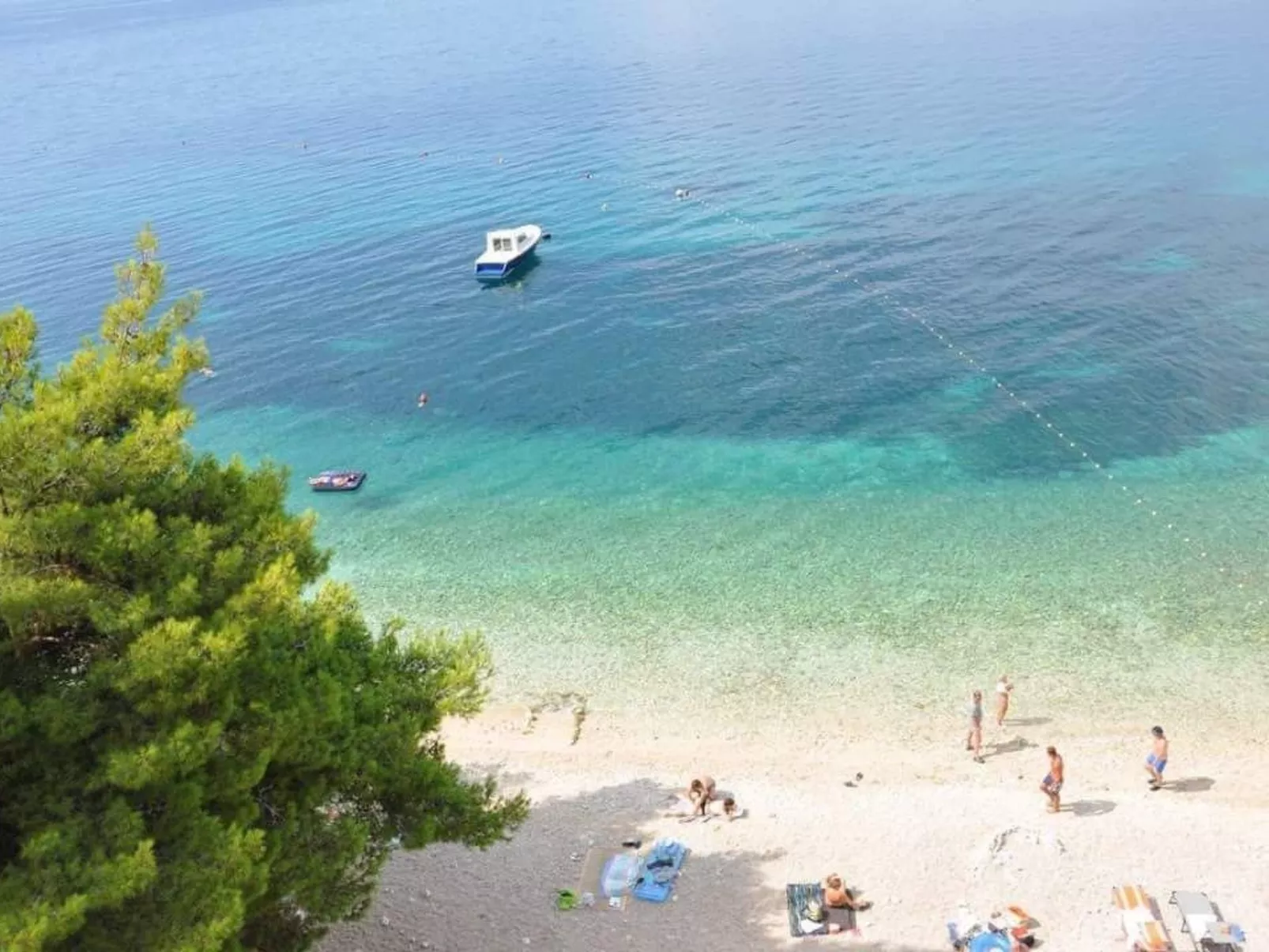 Apartment mit Terrasse-Buiten
