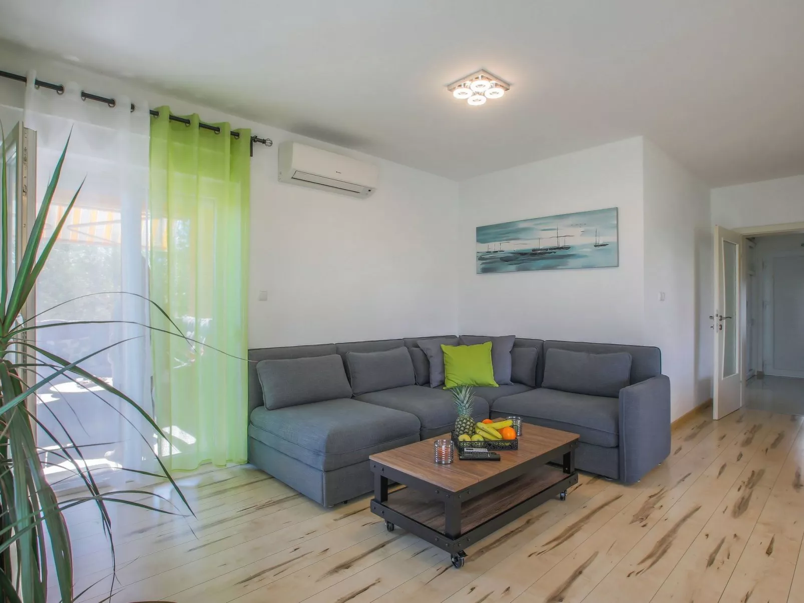 Villa Olea- Pool, Grill, Nähe Flughafen Split-Binnen