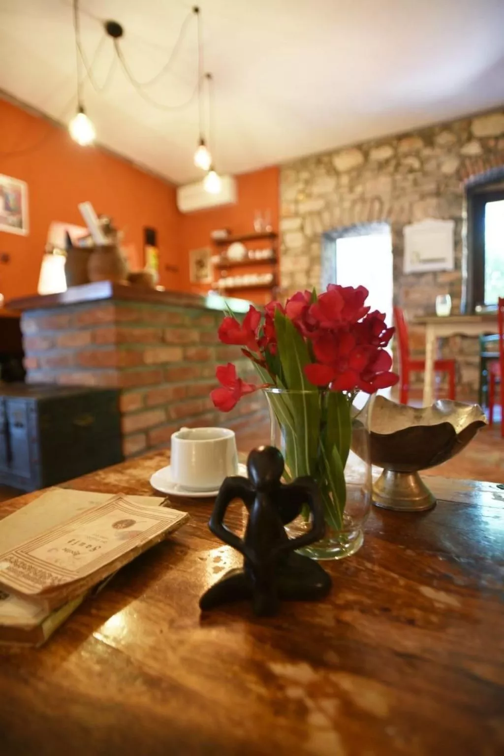 Steinhaus in Strandnähe mit Whirlpool-Binnen