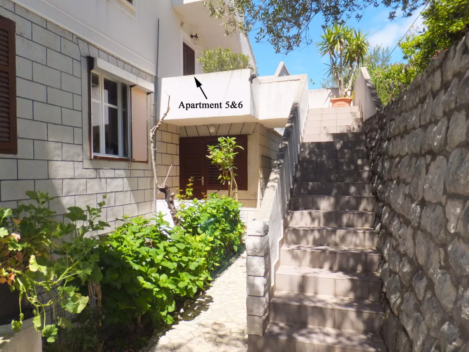 Appartement 6 - mit einer großen Terrasse-Buiten