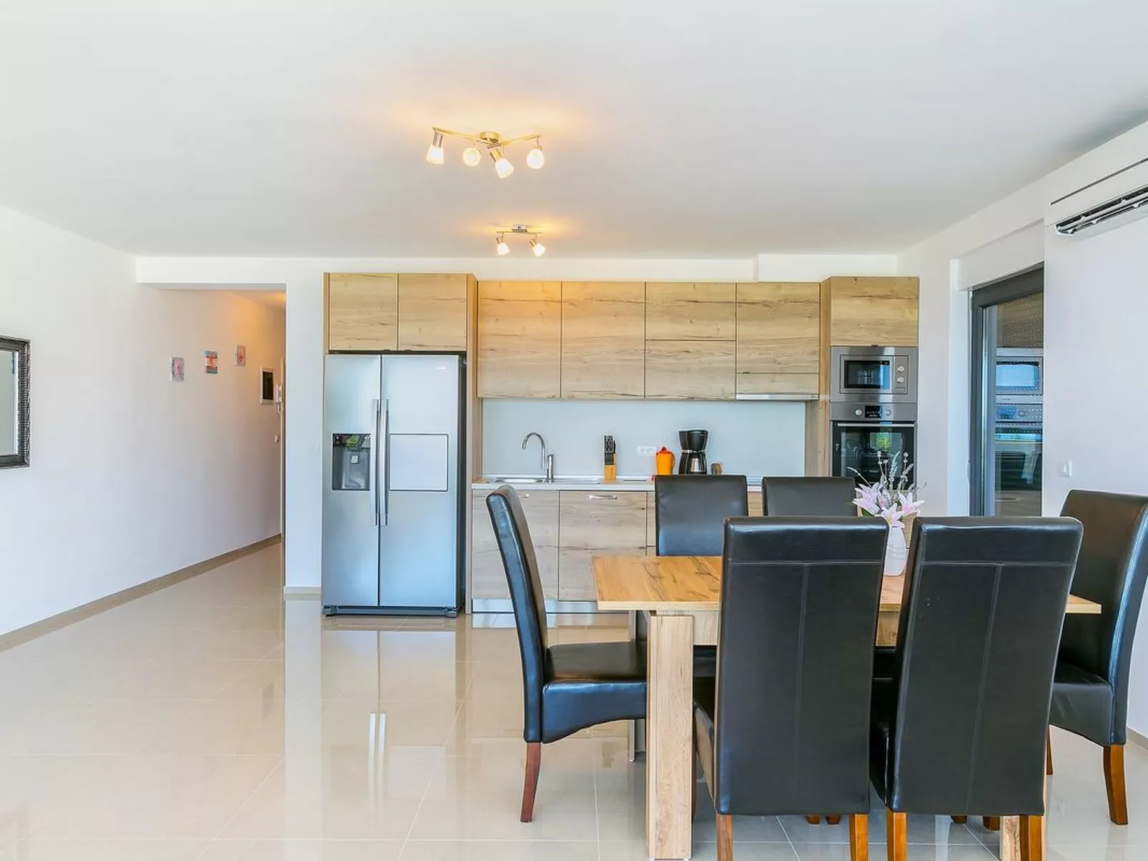 Wohnung "Deneris" mit Terrasse-Binnen