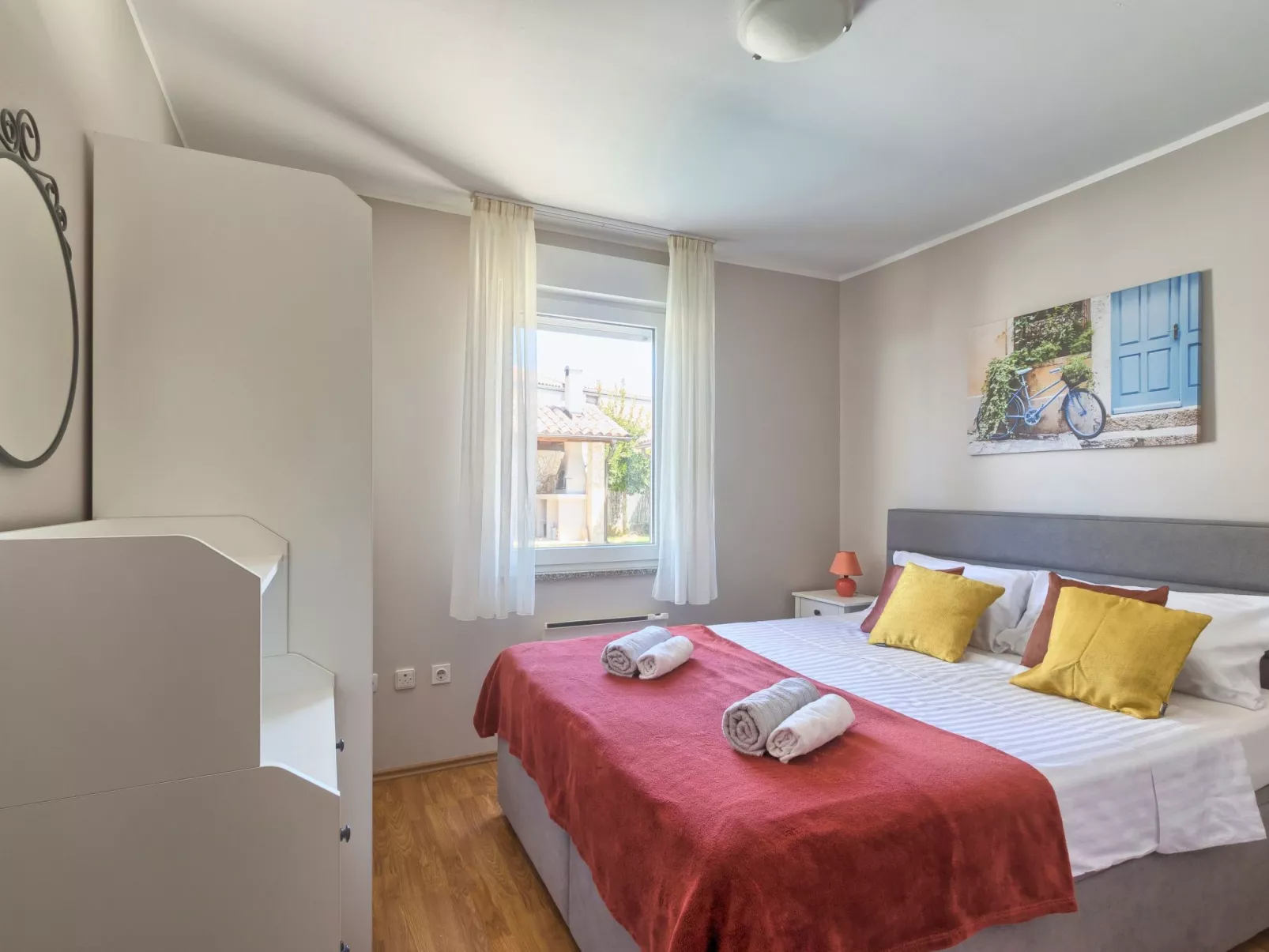 Haus Daniela mit überdachter Terrasse und Pool-Binnen