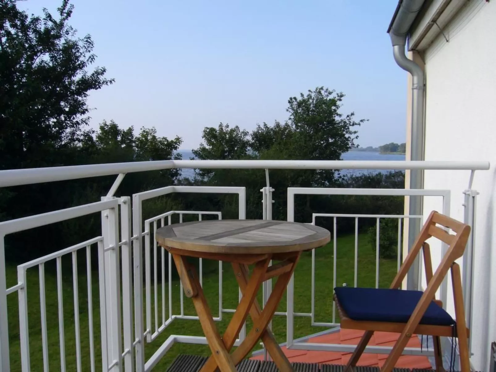 Mit großer Terrasse und herrlicher Aussicht-Buiten